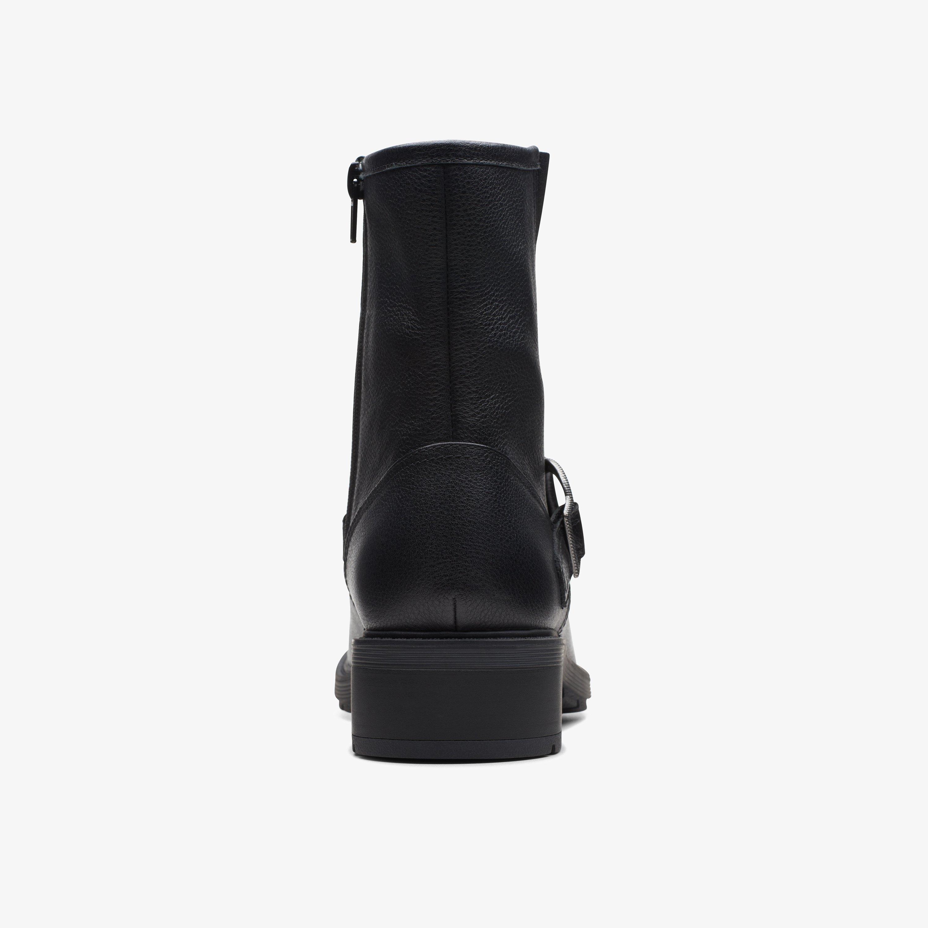 Hearth Cross — Black