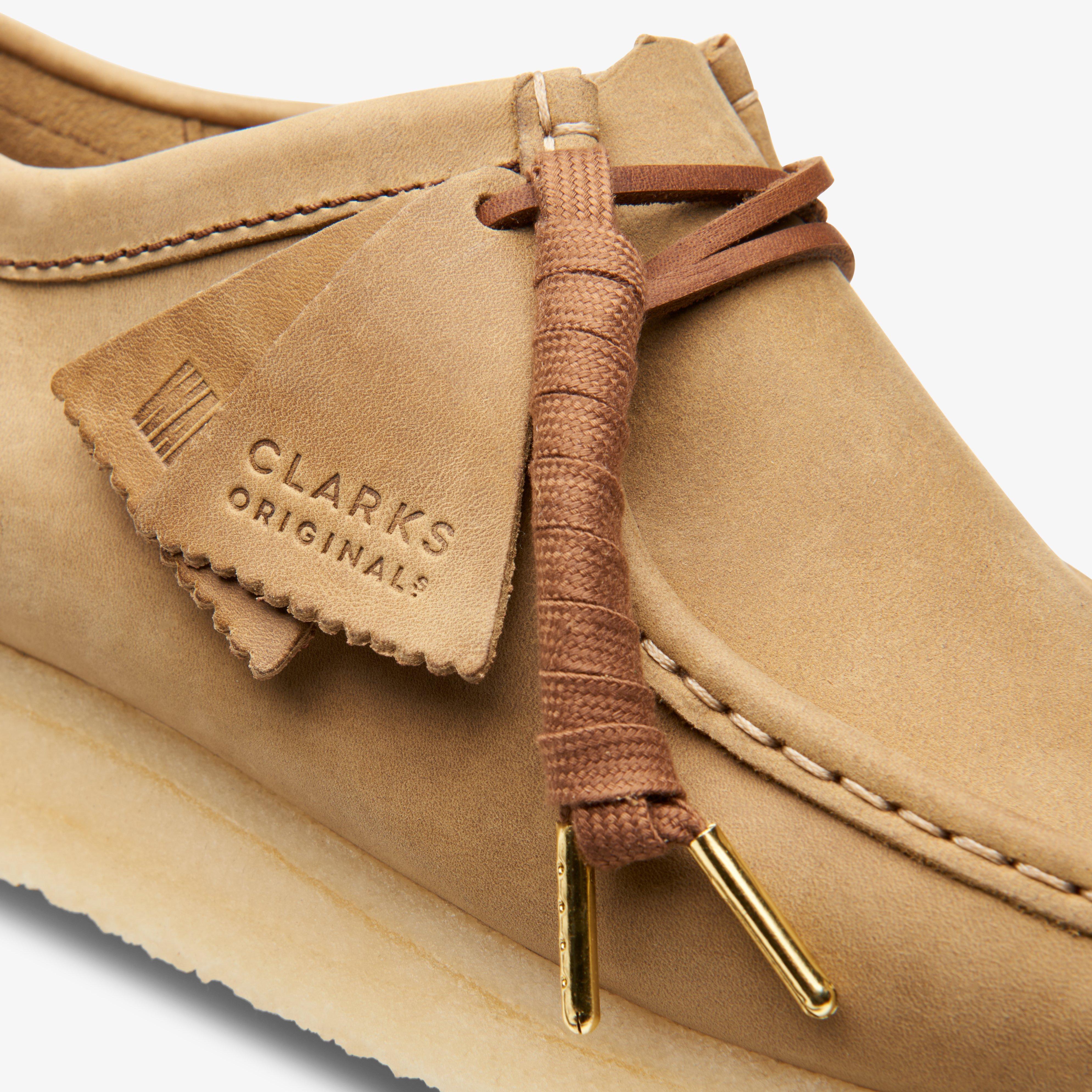 clarks wallabees leather