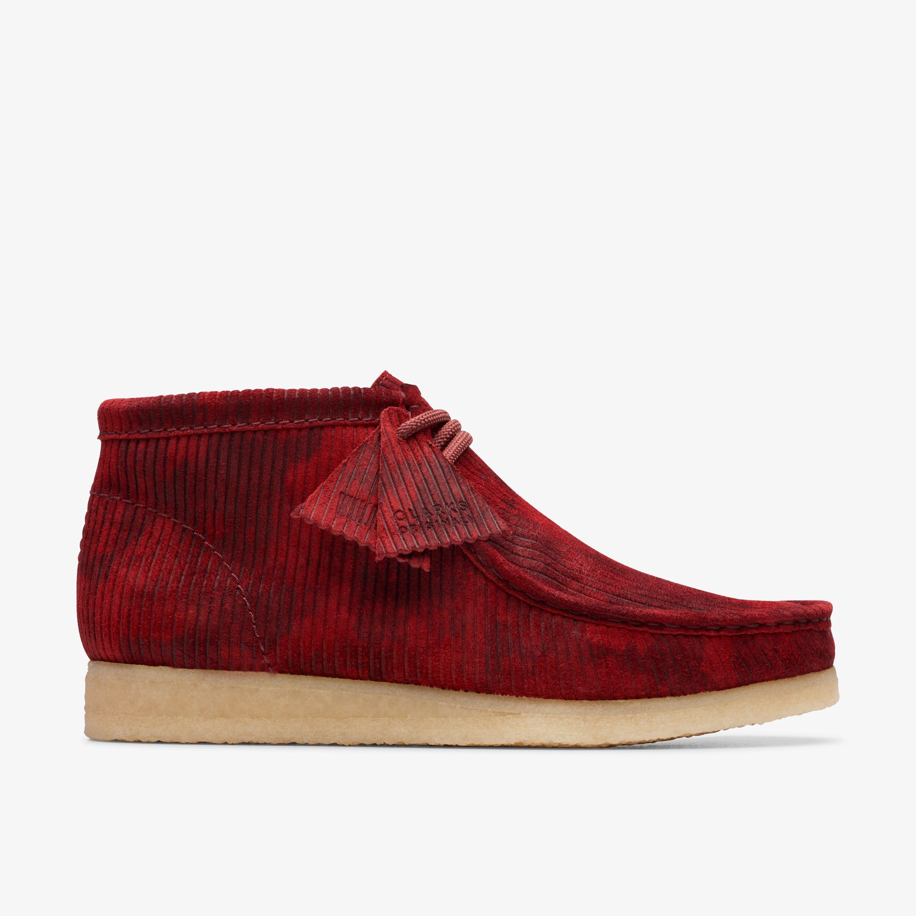 Burgundy clarks hot sale wallabee