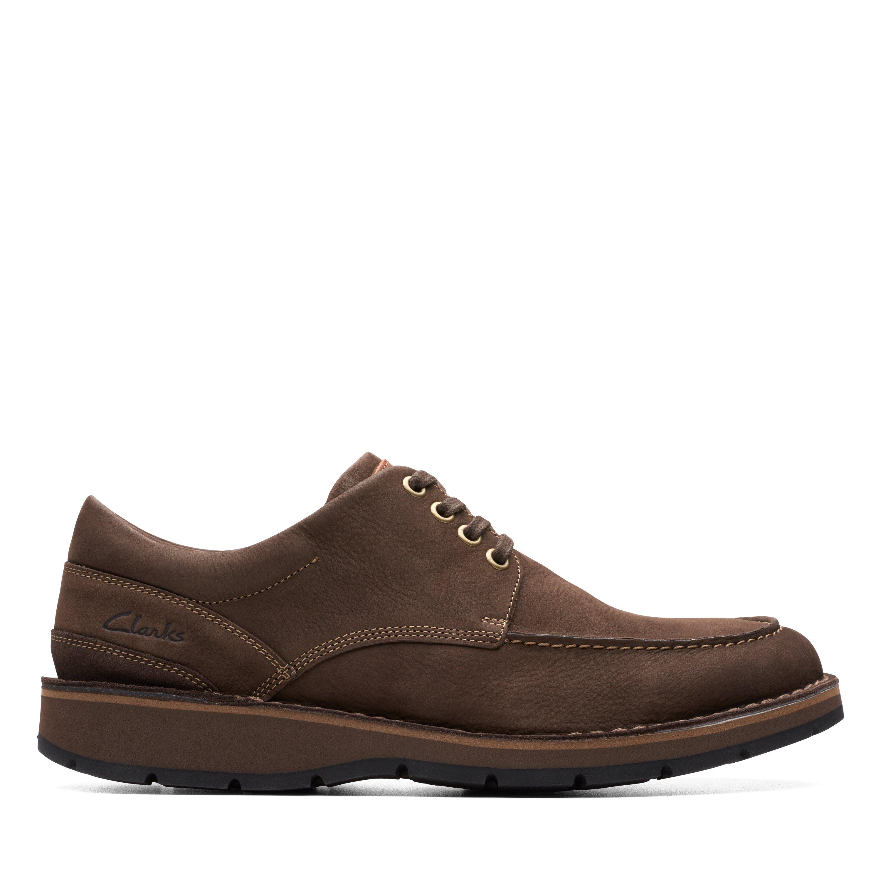 Clarks Mens Gravelle Low Brown Leather Casual Shoes | eBay display picture 1
