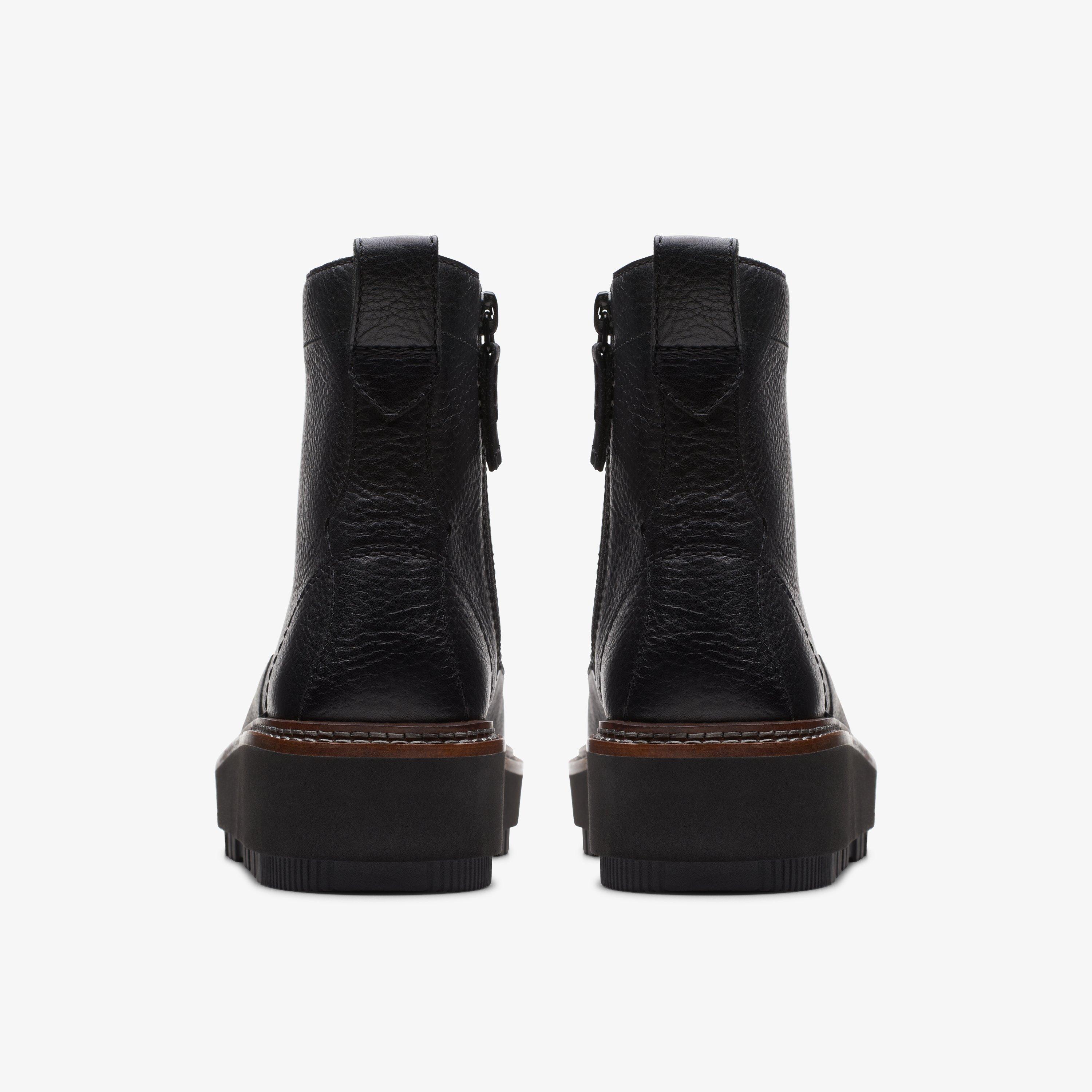 アリアナ　フット L Arianna 45mm Leather Pumps | Black | FARFETCH CA