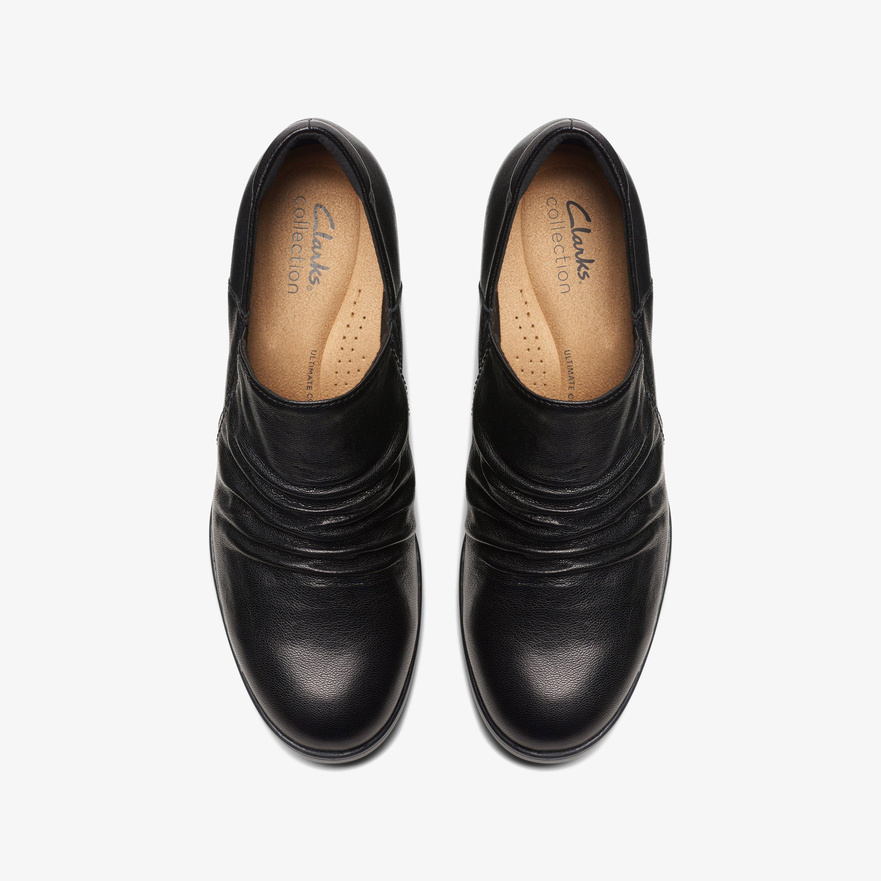 Clarks womens store black pumps