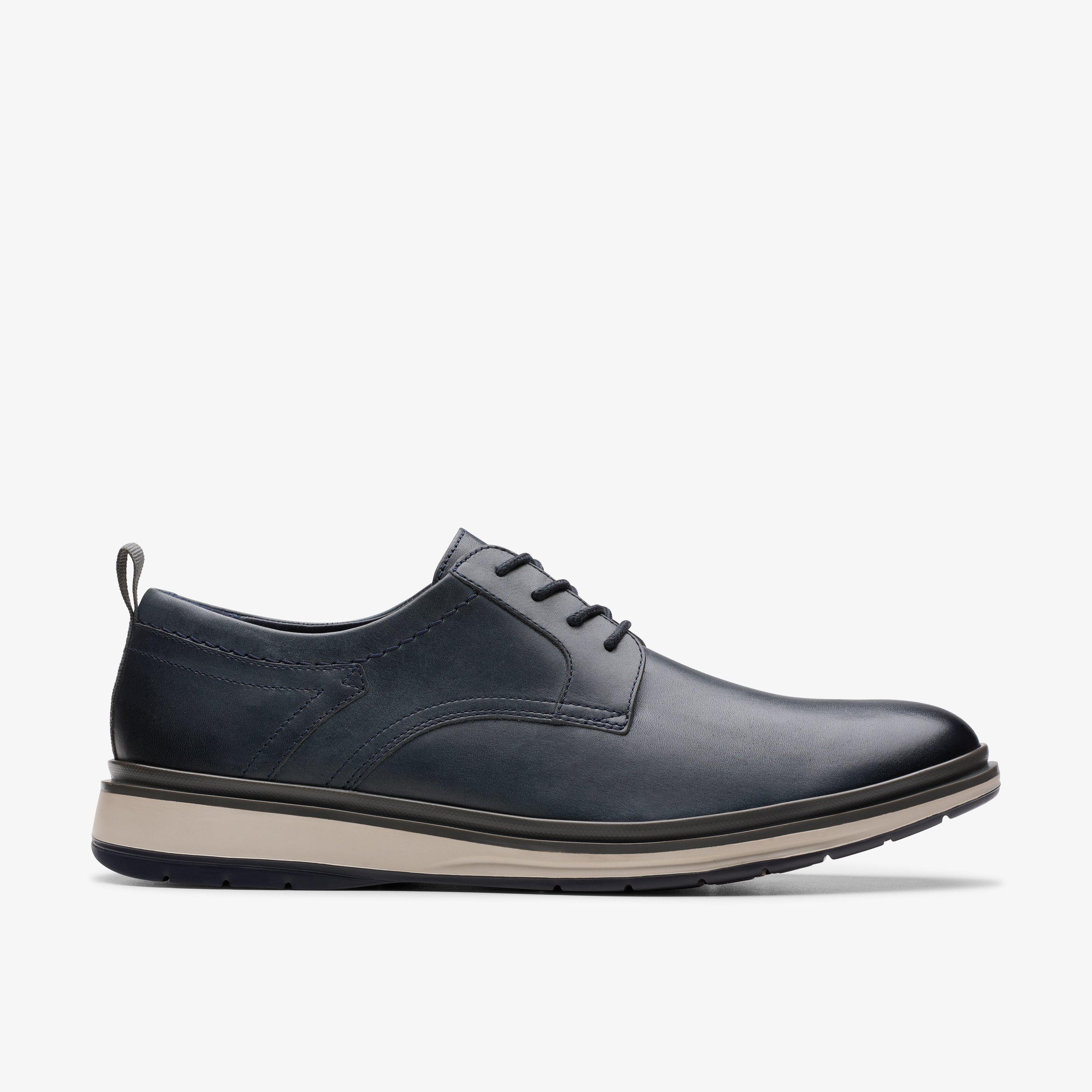 Clarks Chantry Lo Leather Shoe In Blue