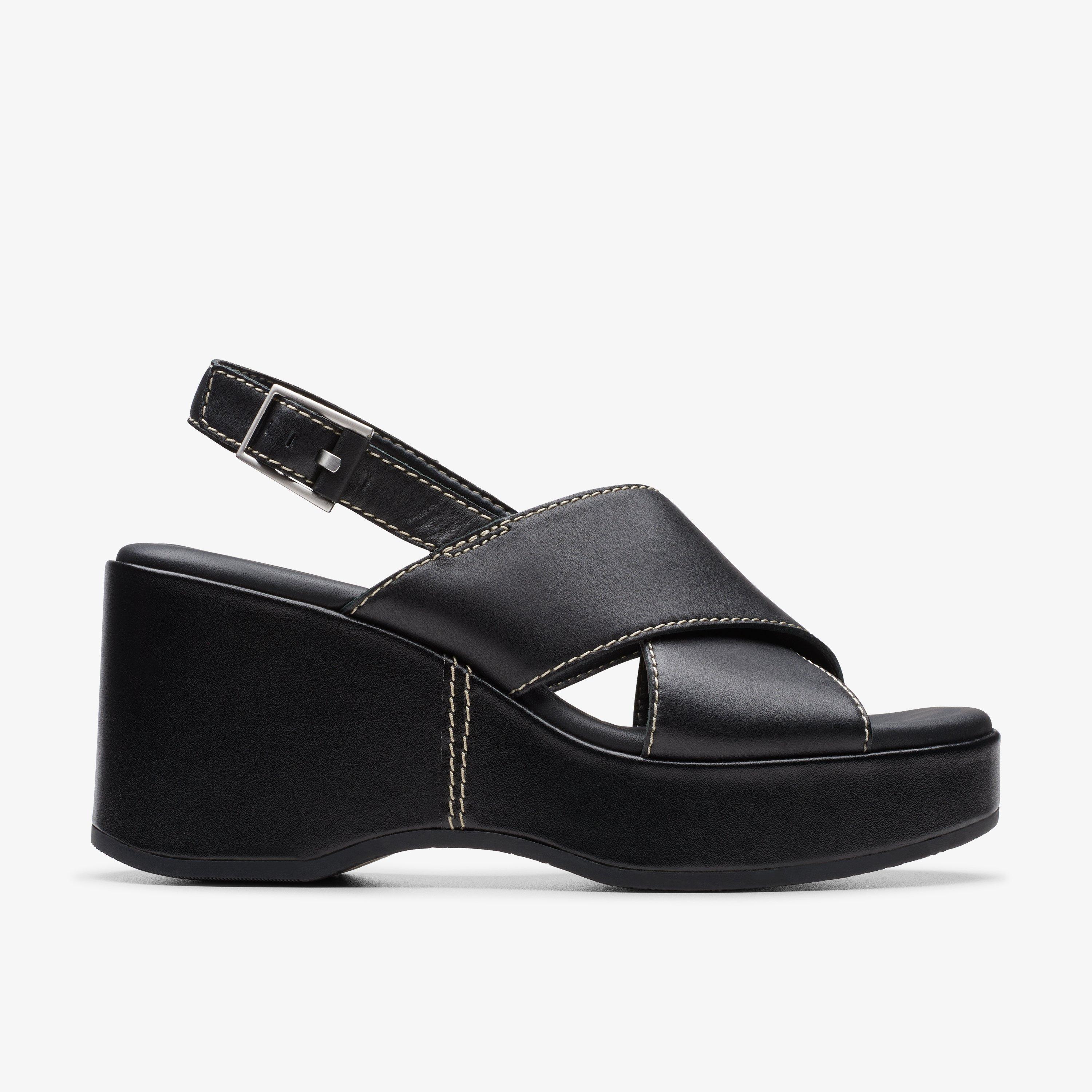 Shop Clarks Manon Wish In Black