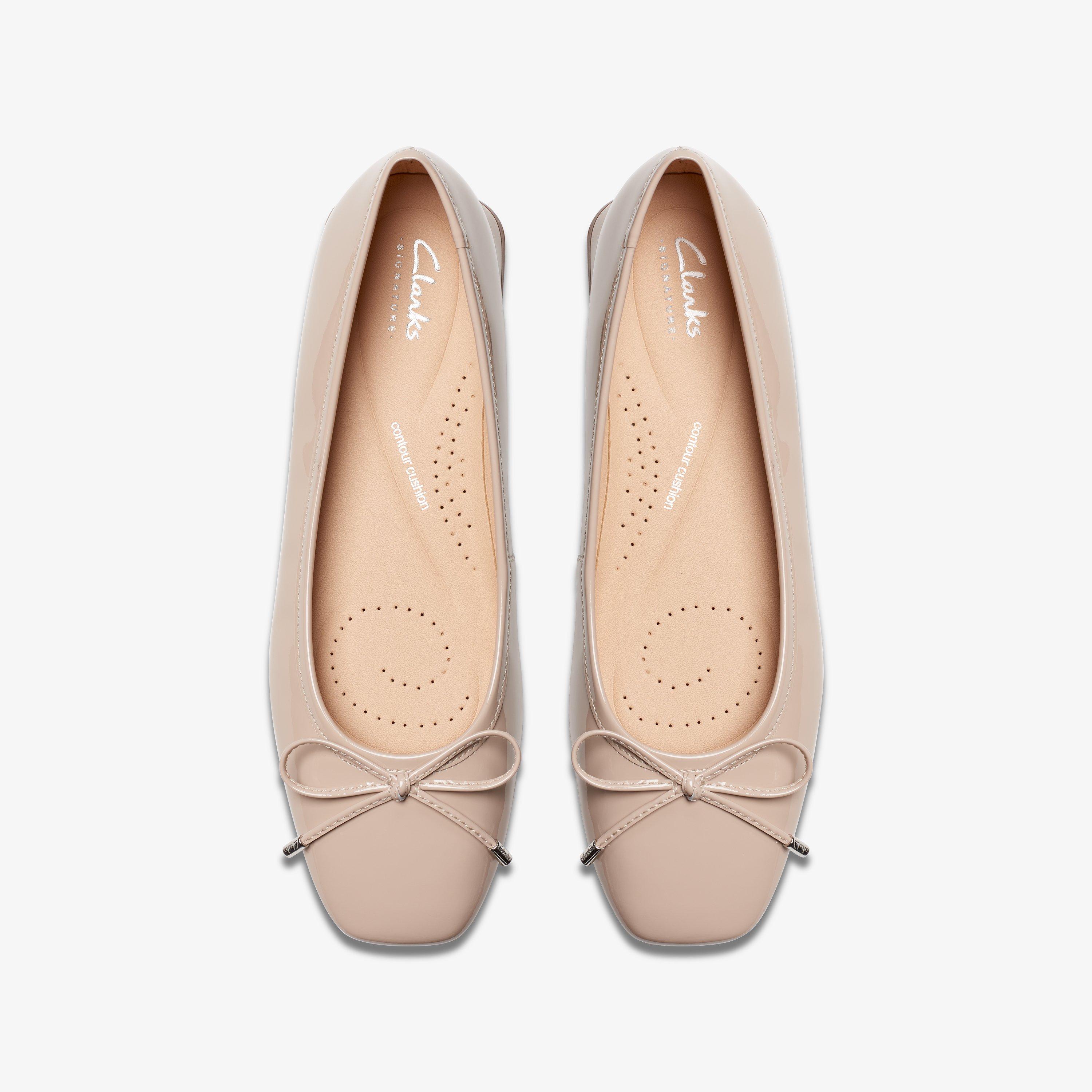 Clarks flat dress discount shoes