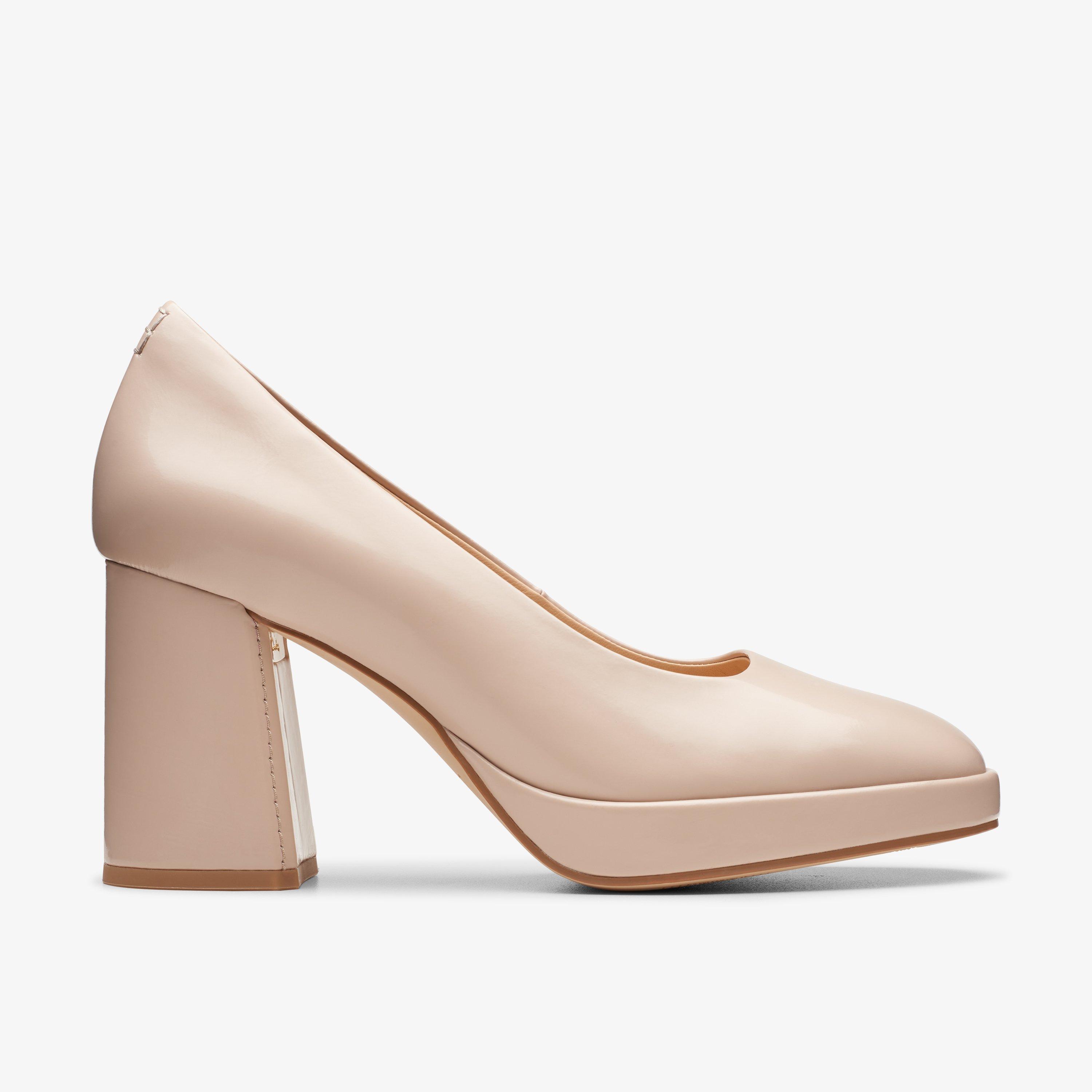 Caramel hot sale court shoes