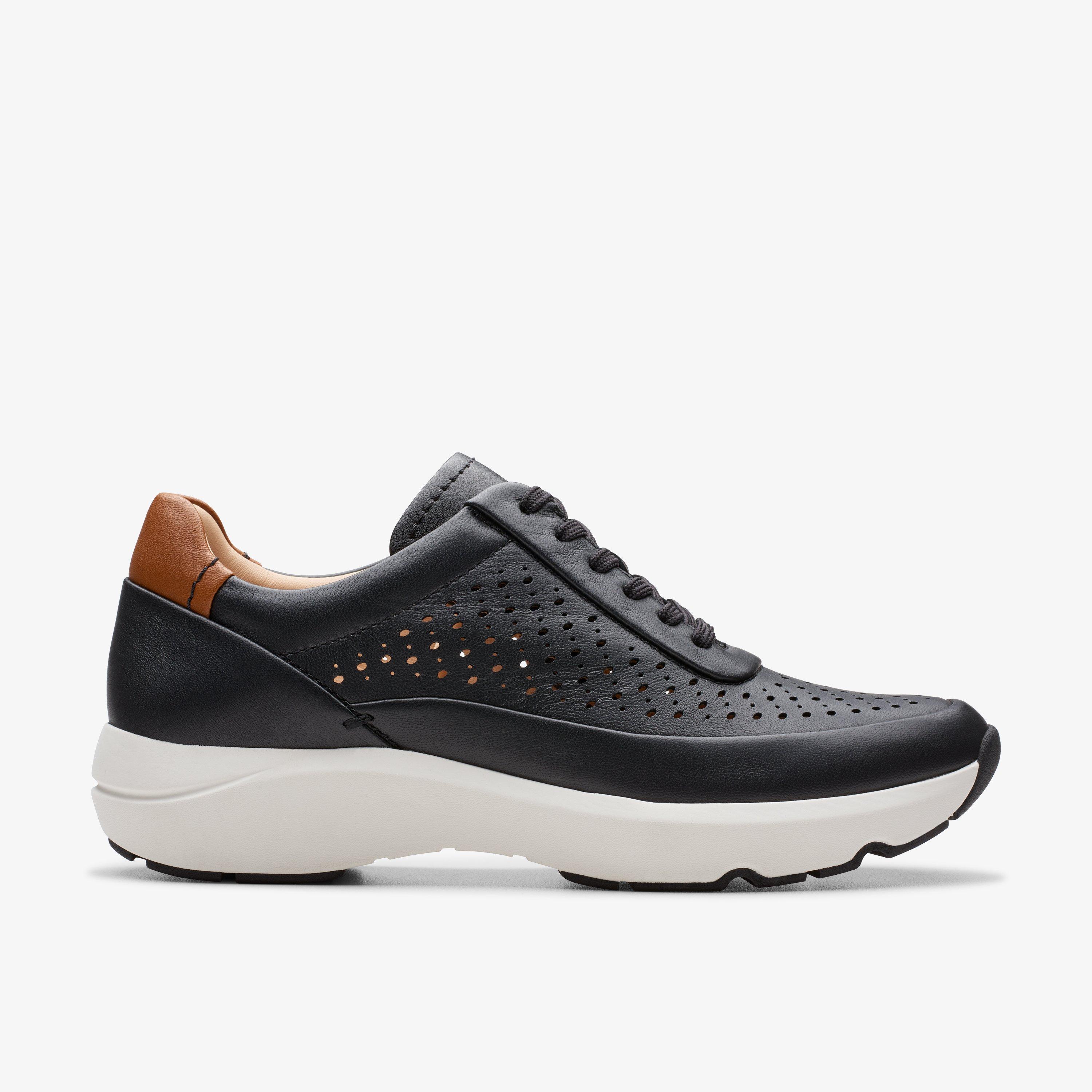 Clarks comfortable store walking shoes