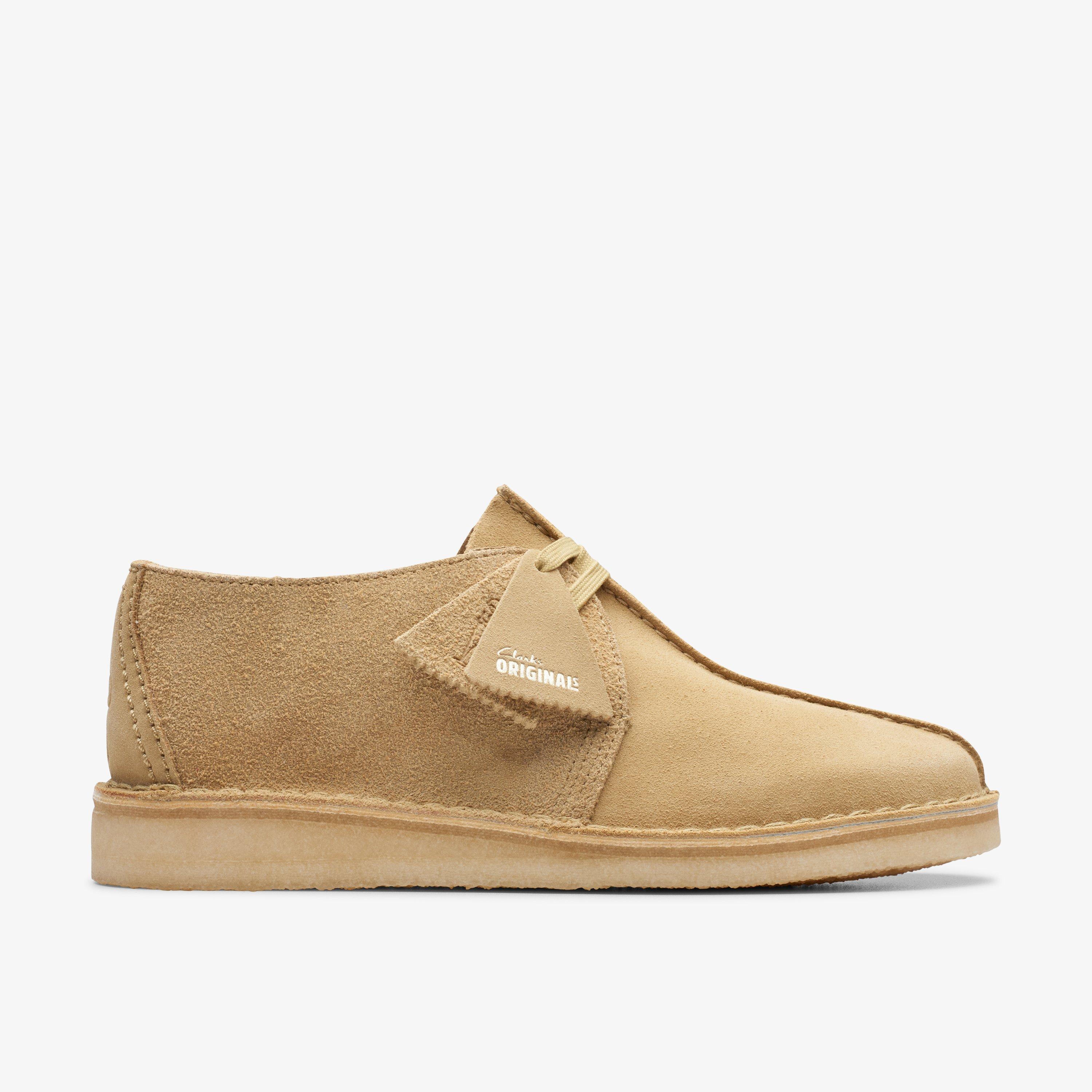 Clarks desert hot sale trek fit