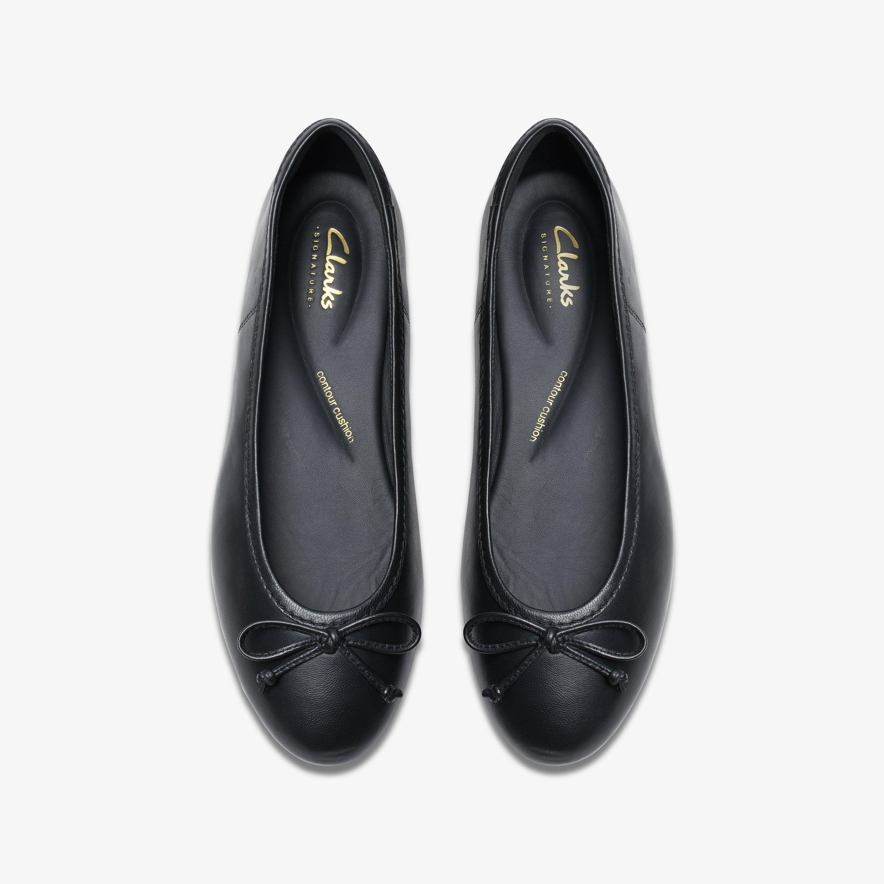 Clarks store black flats