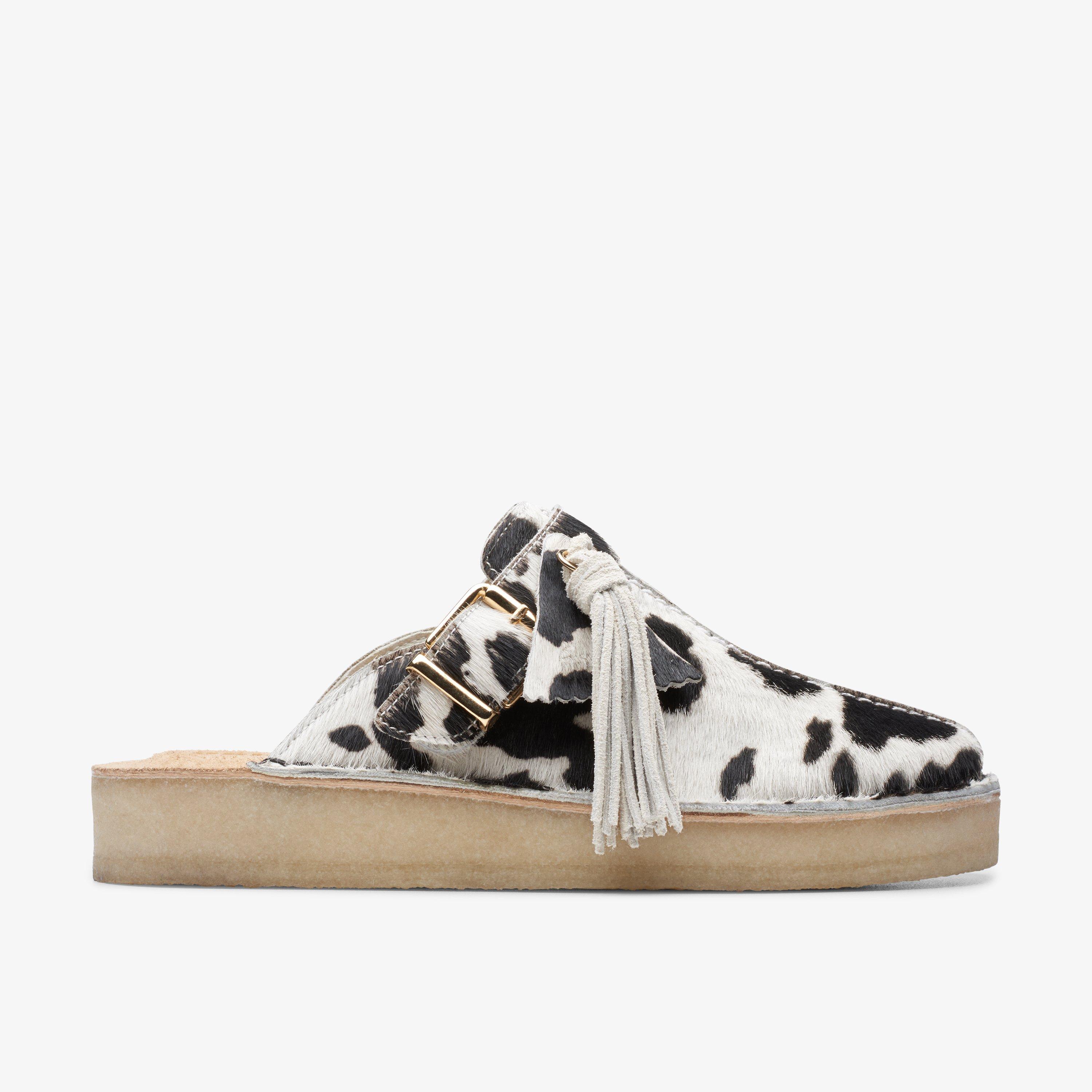 Clarks wallabee hot sale cow print