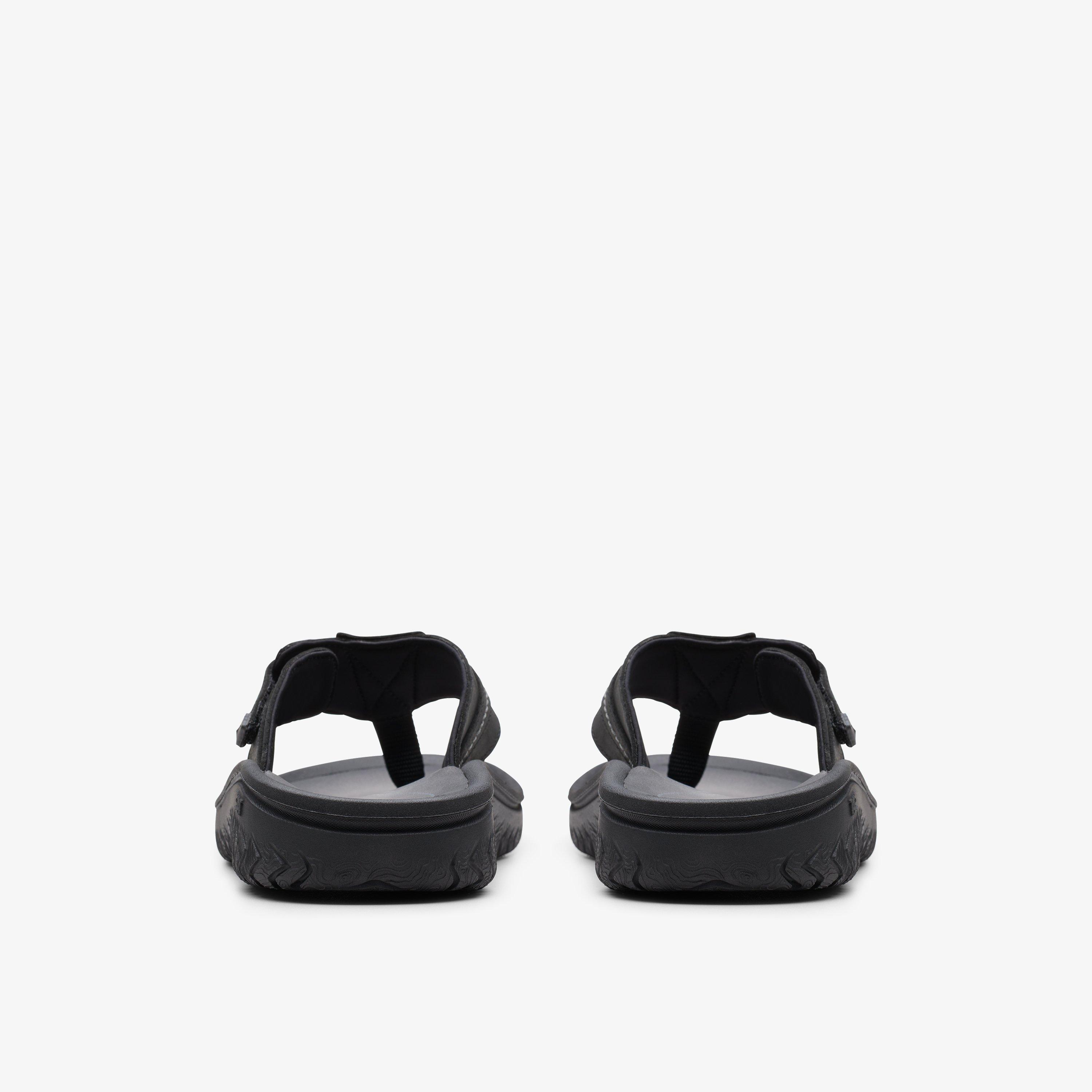 Clarks flip flops kids black on sale