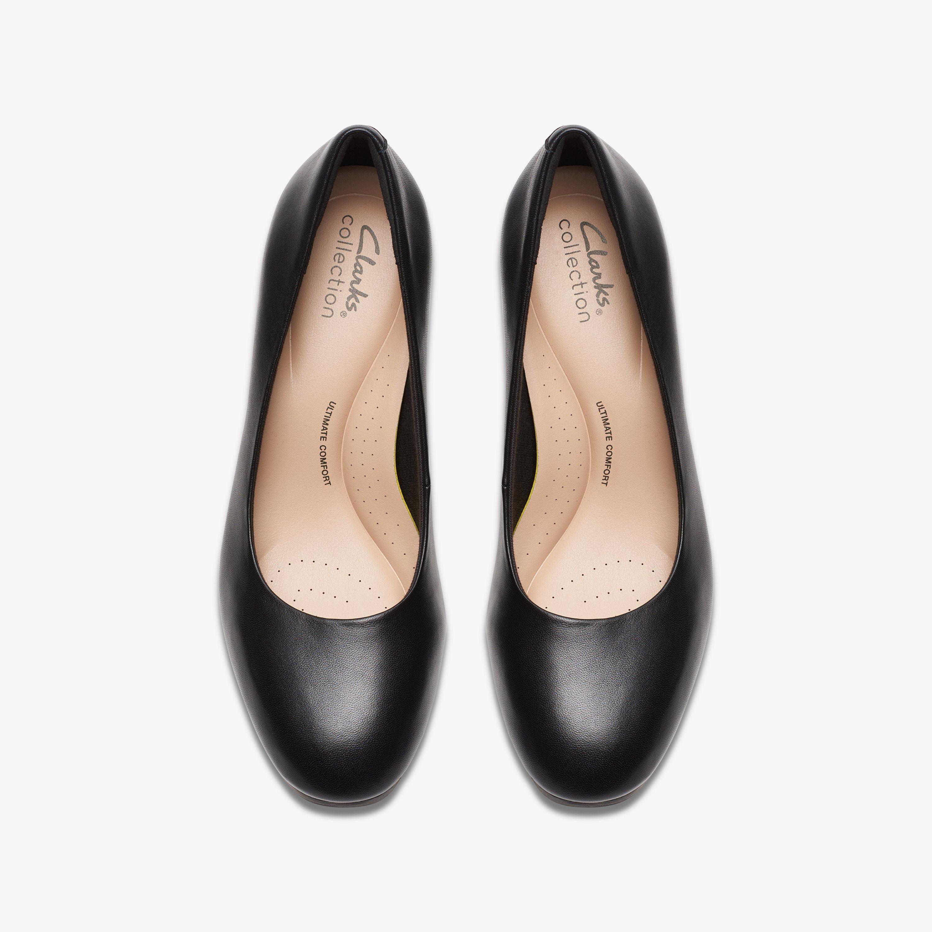 Clarks shop wide pumps