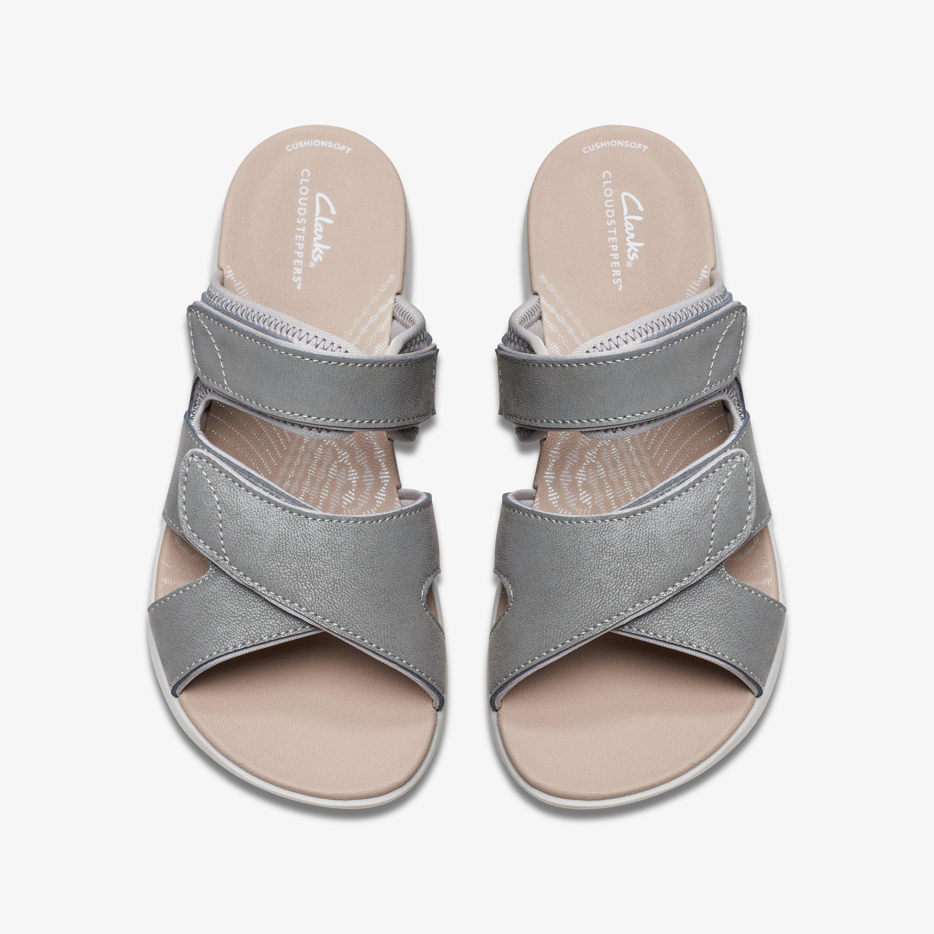 Clark store cloud sandals