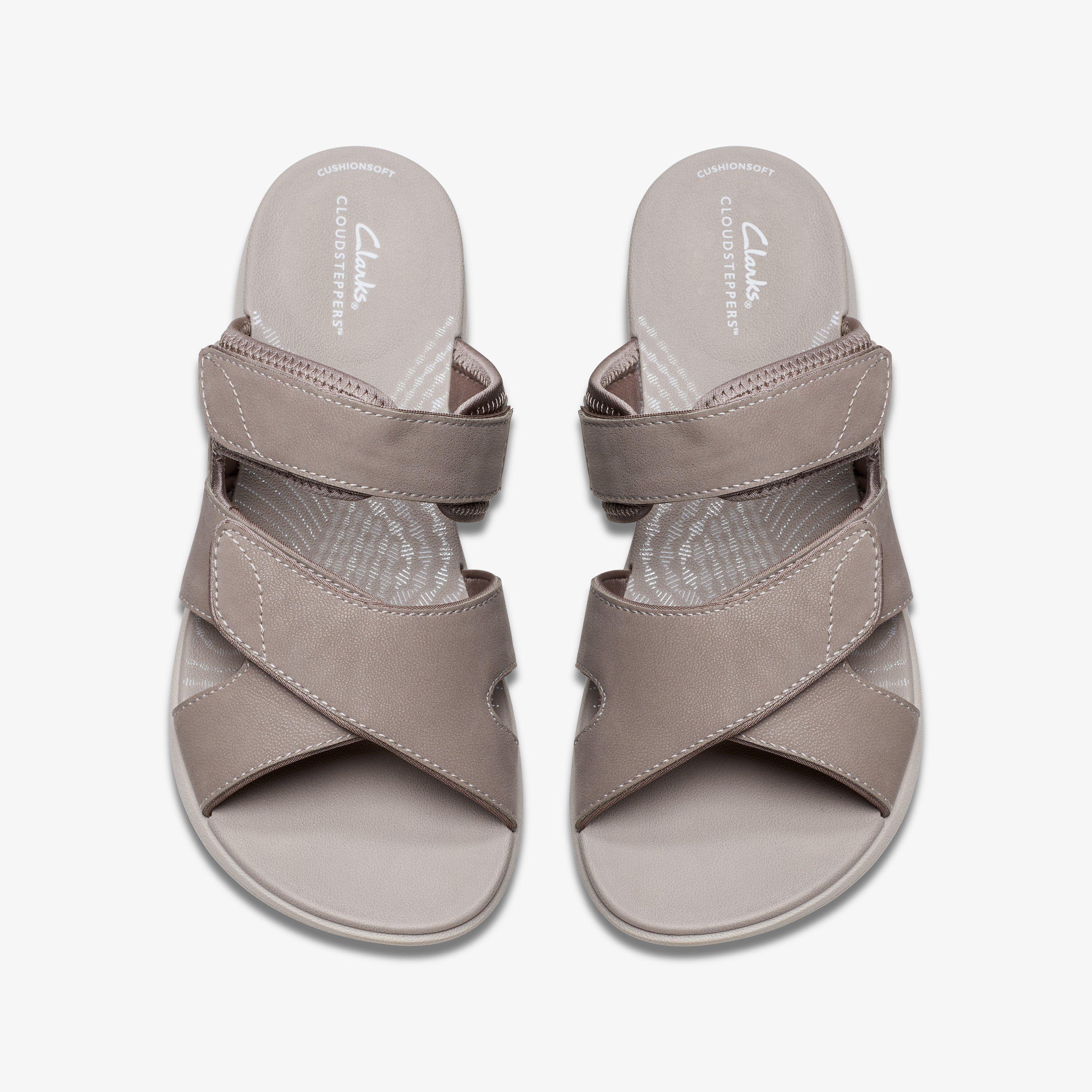 三彩　Clarks Cloudsteppers サンダル グレージュ Clarks Cloudsteppers Sport Thong Sandals - Breeze Sea - QVC.com