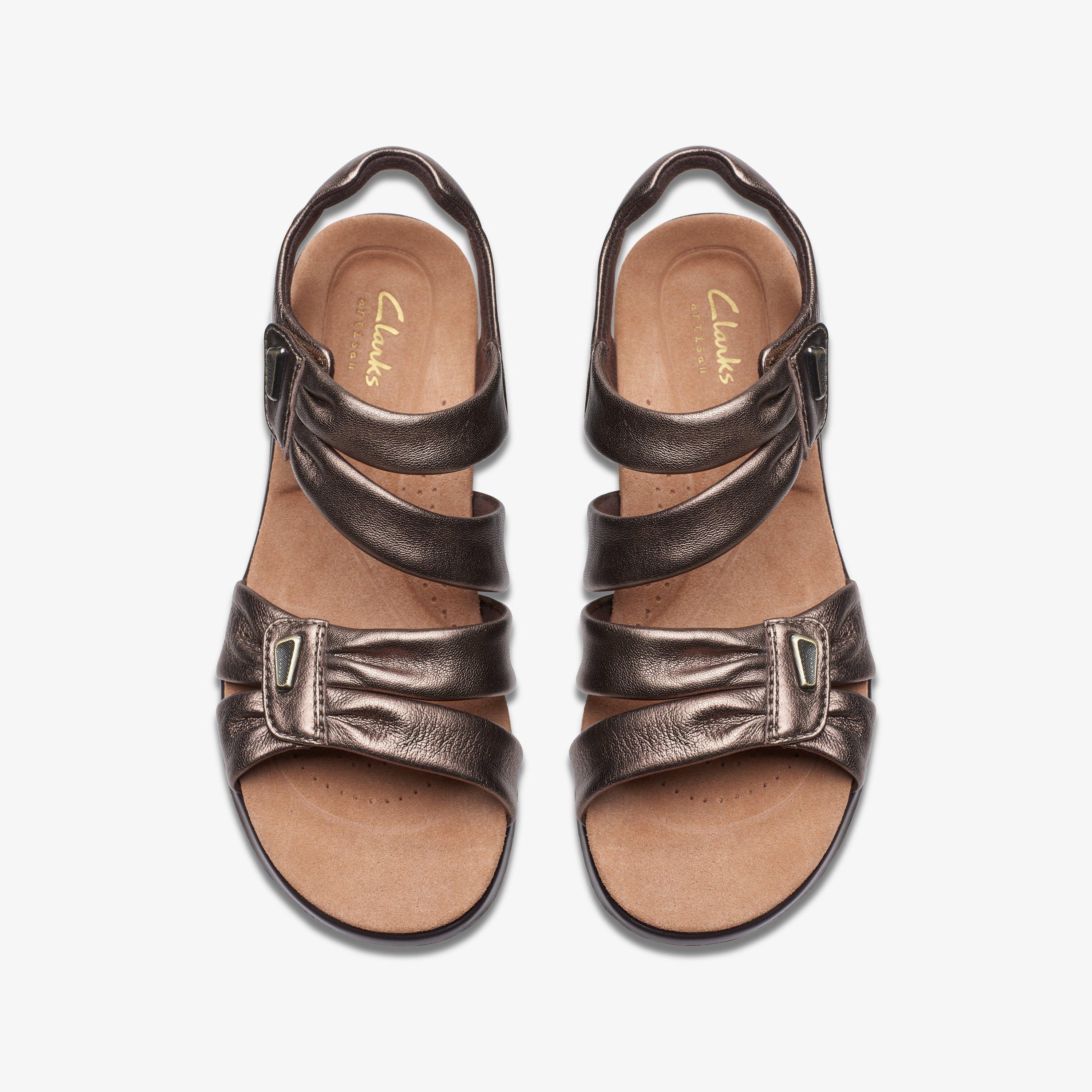 Women's Sandals: Leather Flat Sandals & Wedges