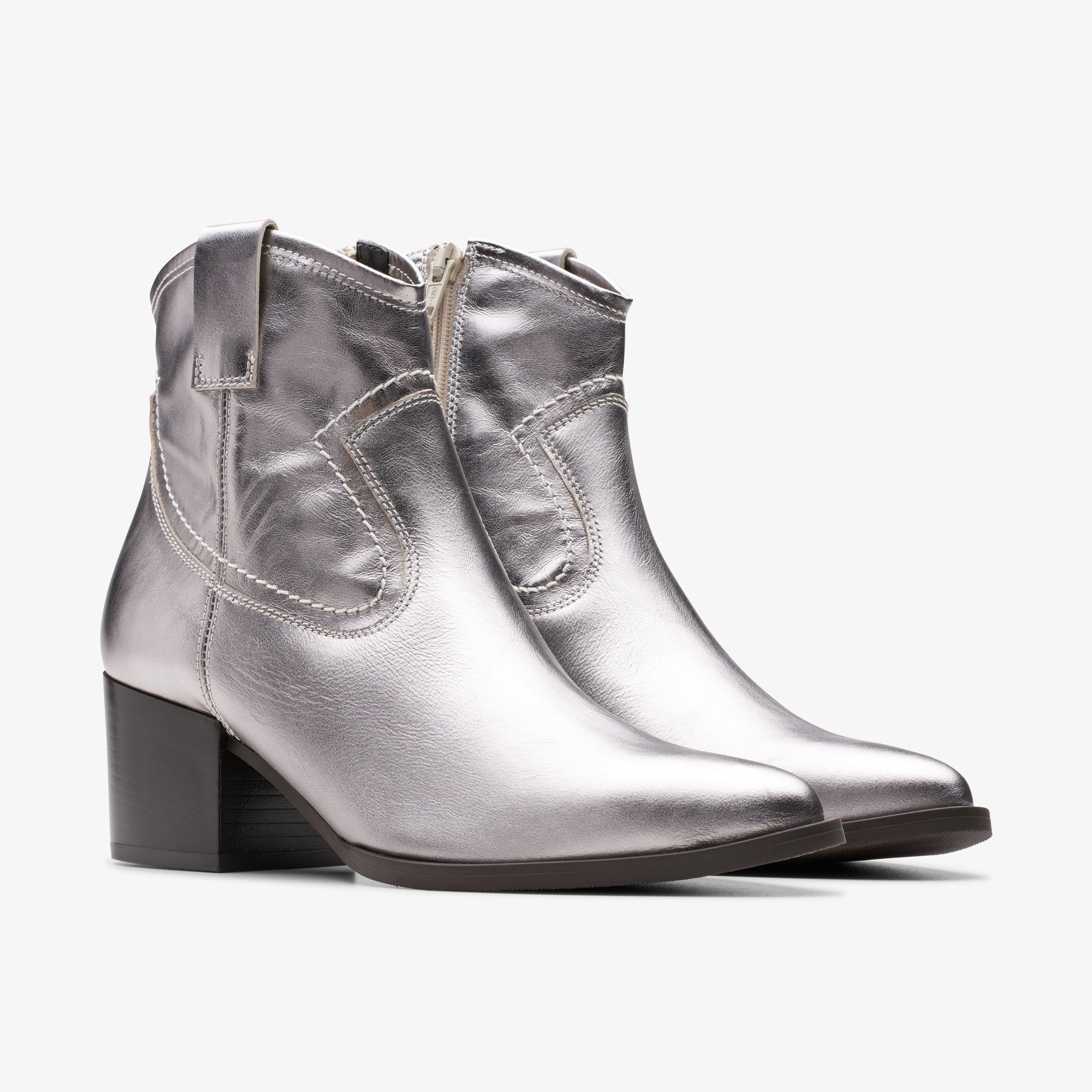 Clarks idyllic 2024 pump silver