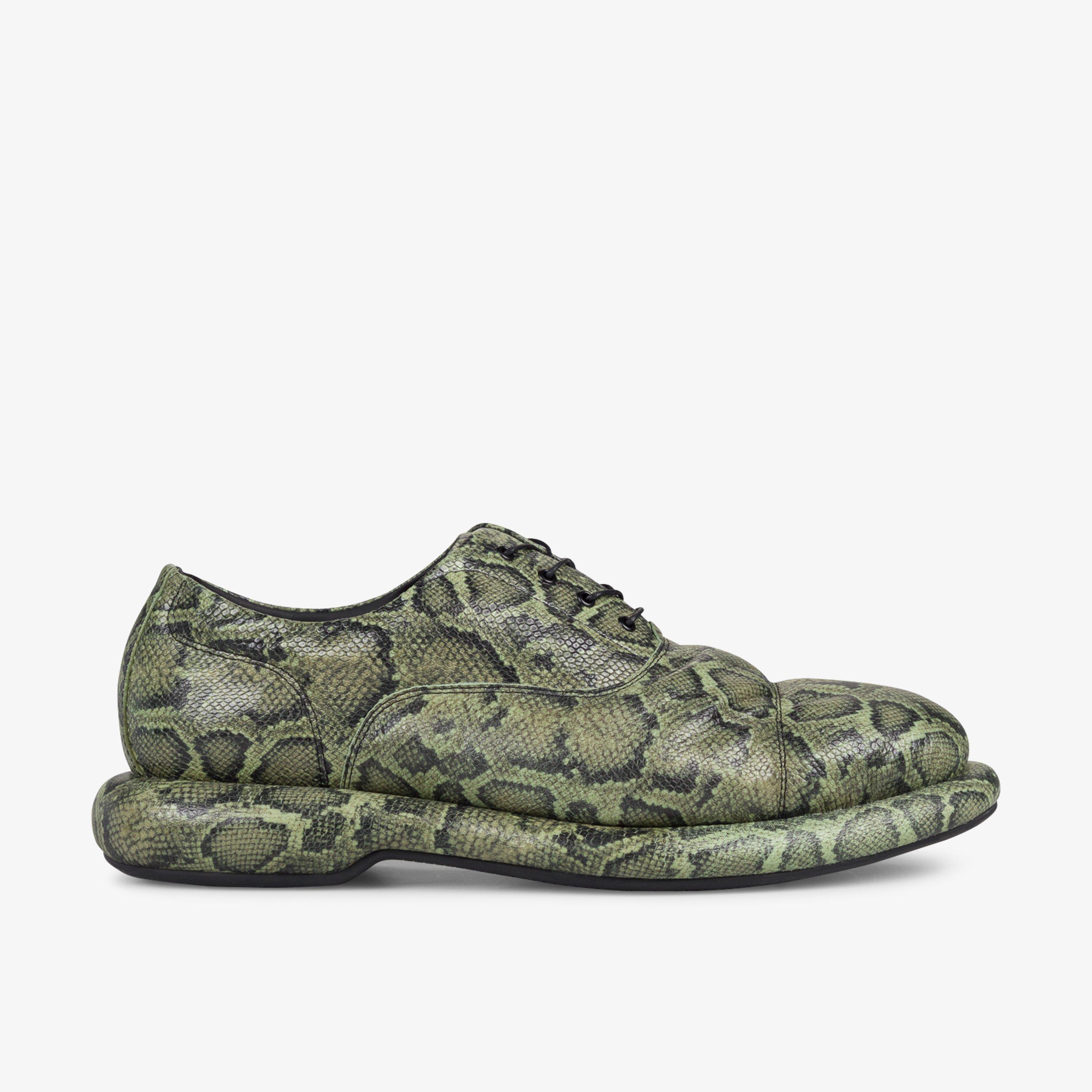 靴 Martine Rose for Clarks Oxford UK 8 Clarks x Martine Rose The Oxford 1 - Black Leather – Kith Europe