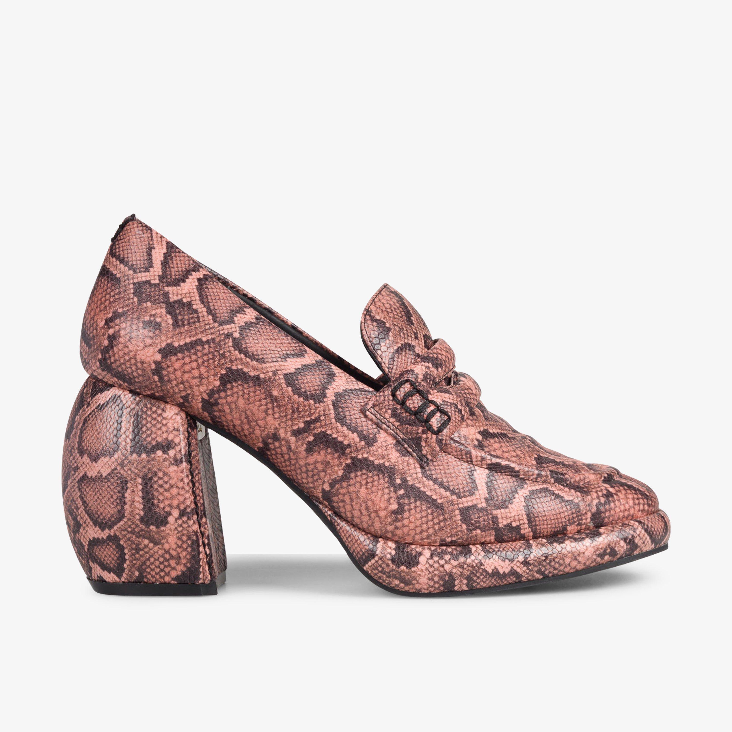 clarks women's hope roxanne loafer