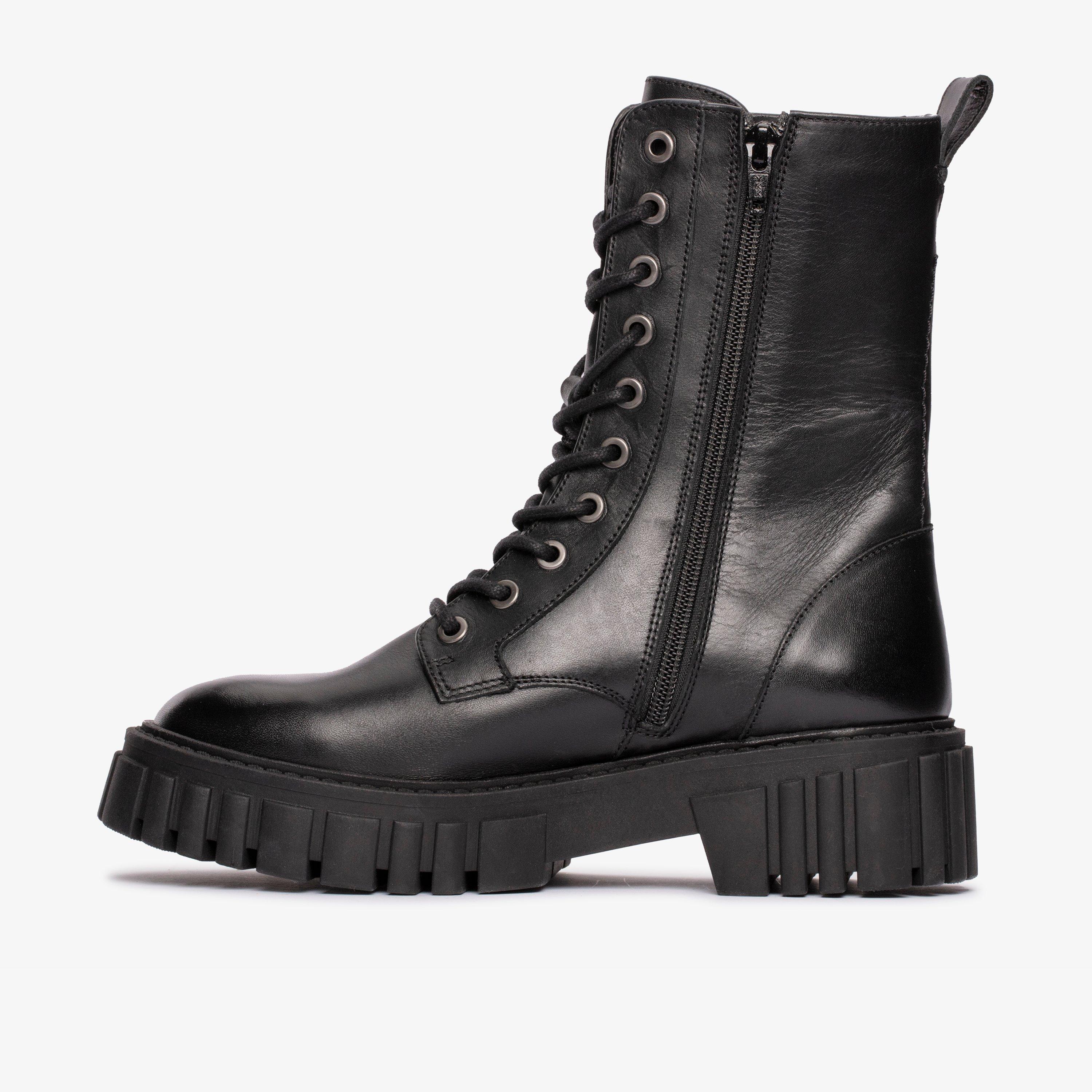 Combat on sale boots clarks