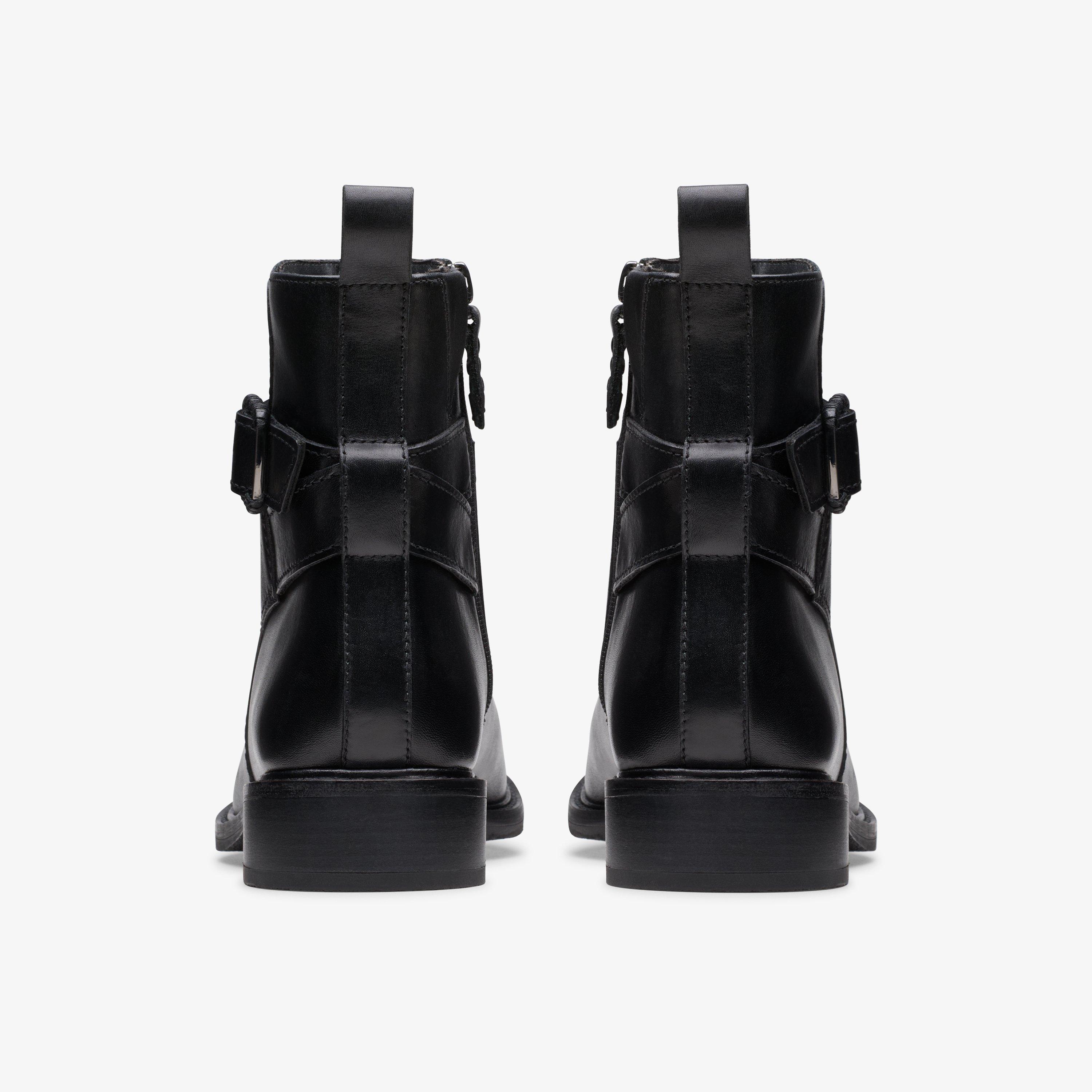 Renewal Style — Black