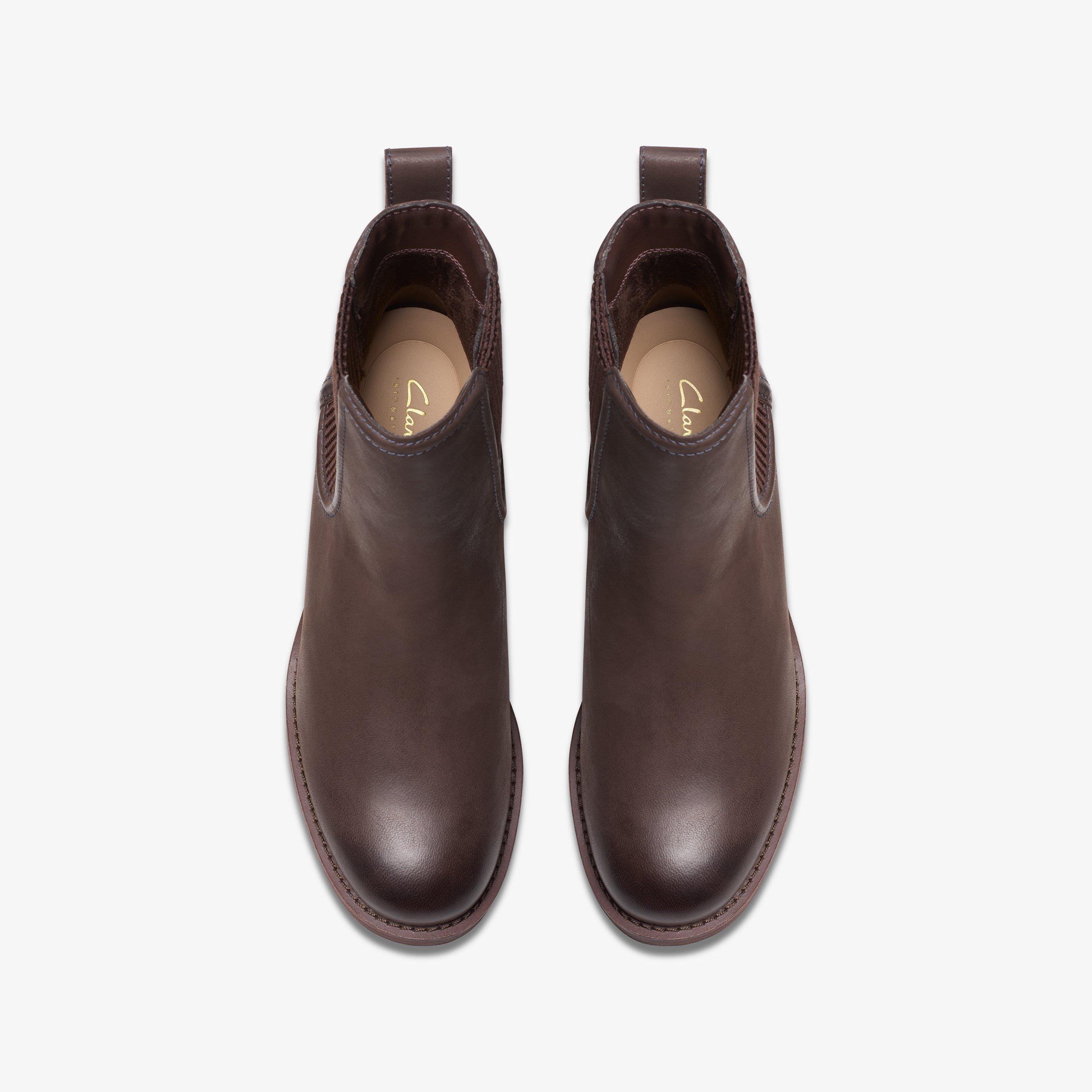 Clarks chelsea boots womens sale on sale