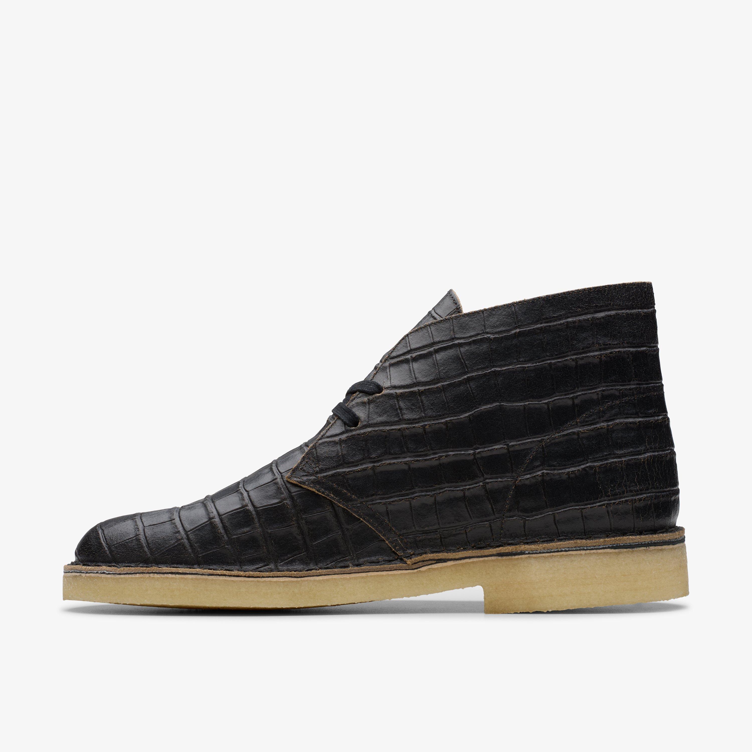clarks arisa desert boot