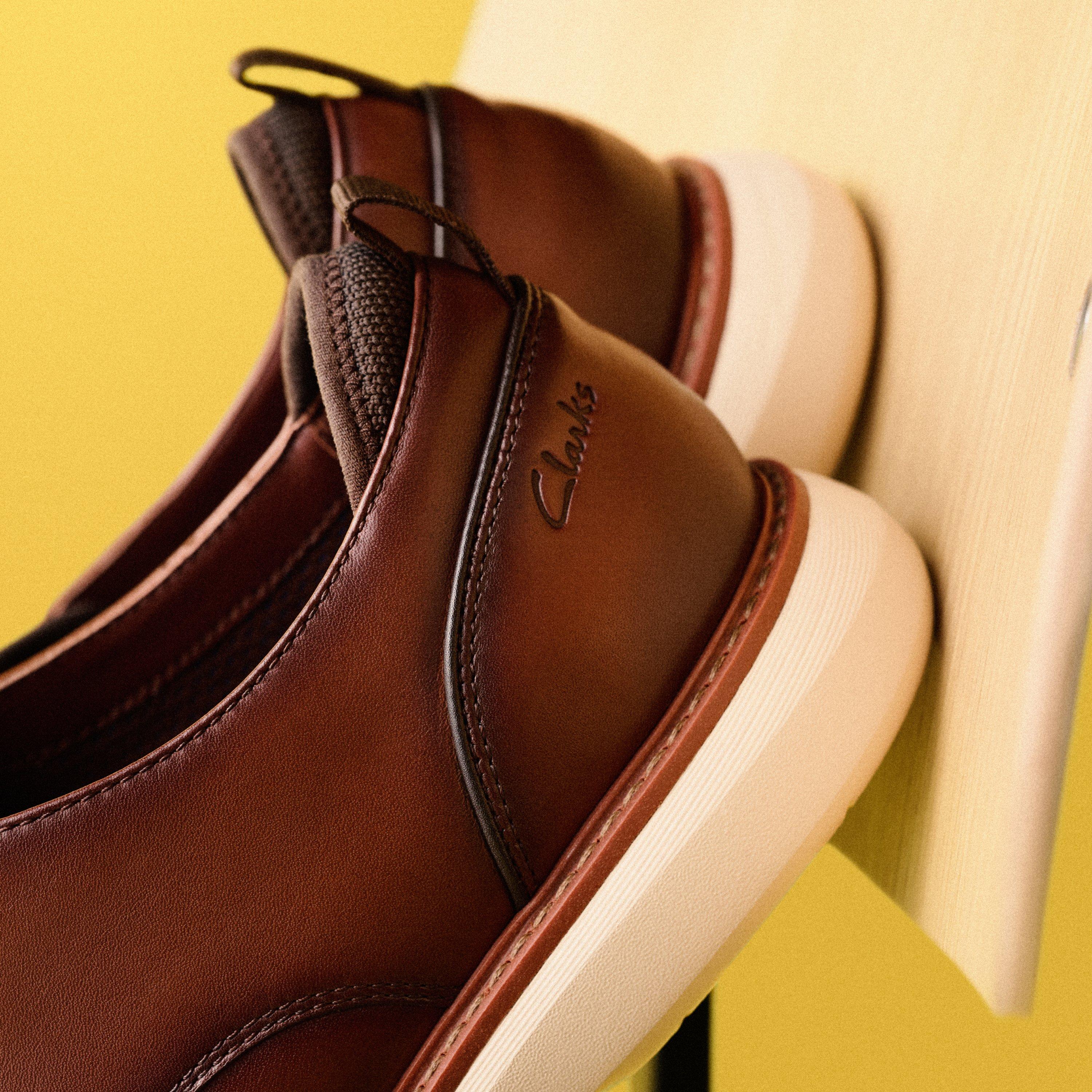 Men's Brantin Plain Dark Tan Leather Oxfords | Clarks