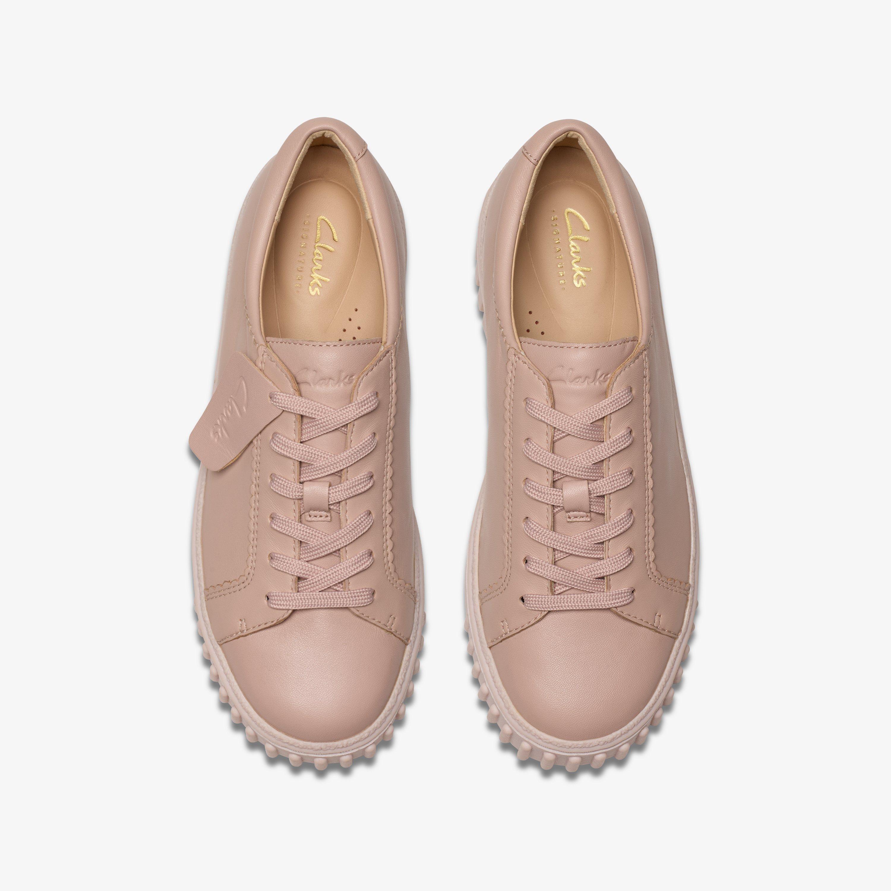Sneakers & Athletic Shoes: Fashion, Leather & Platform