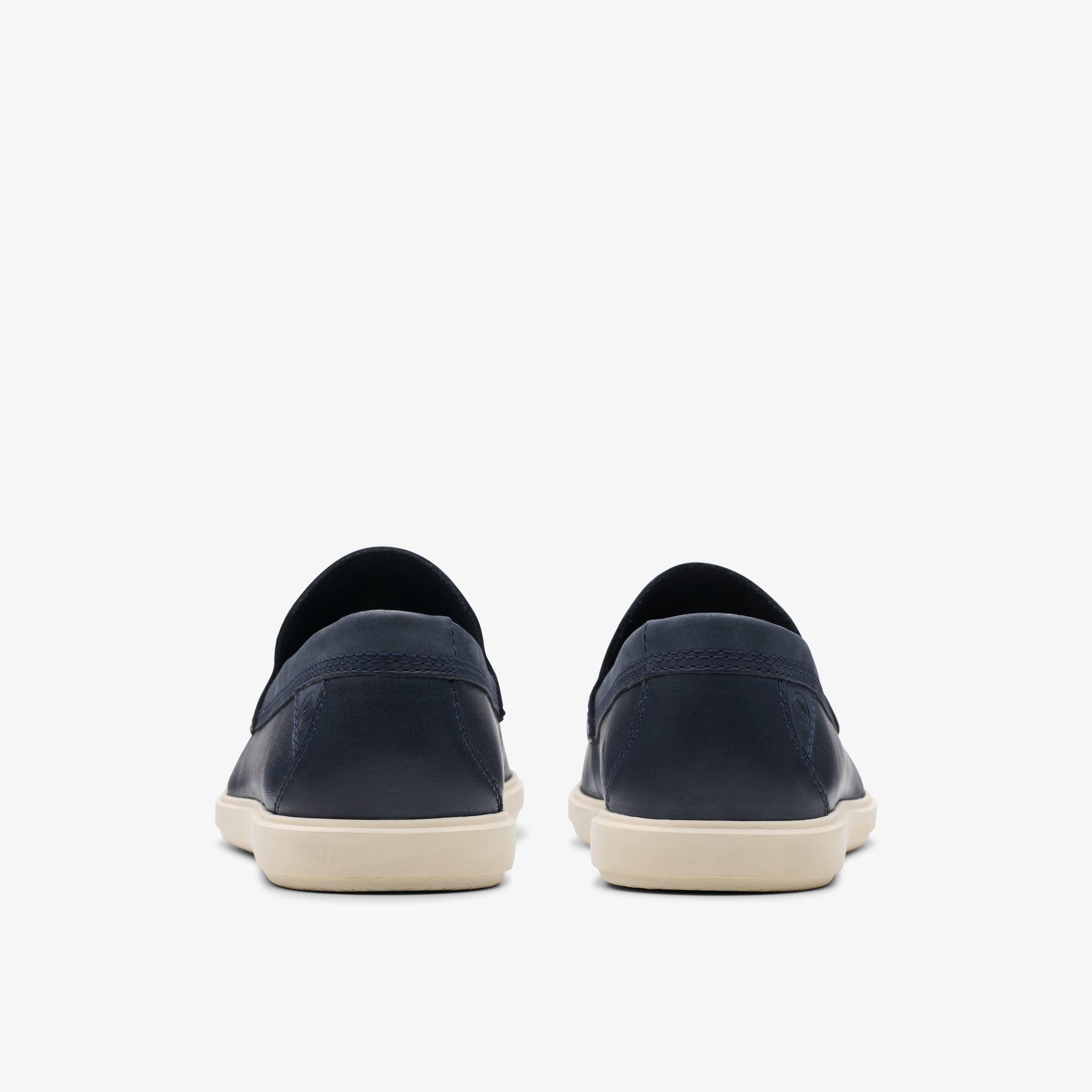 Clarks gaat ontslagen doorvoeren