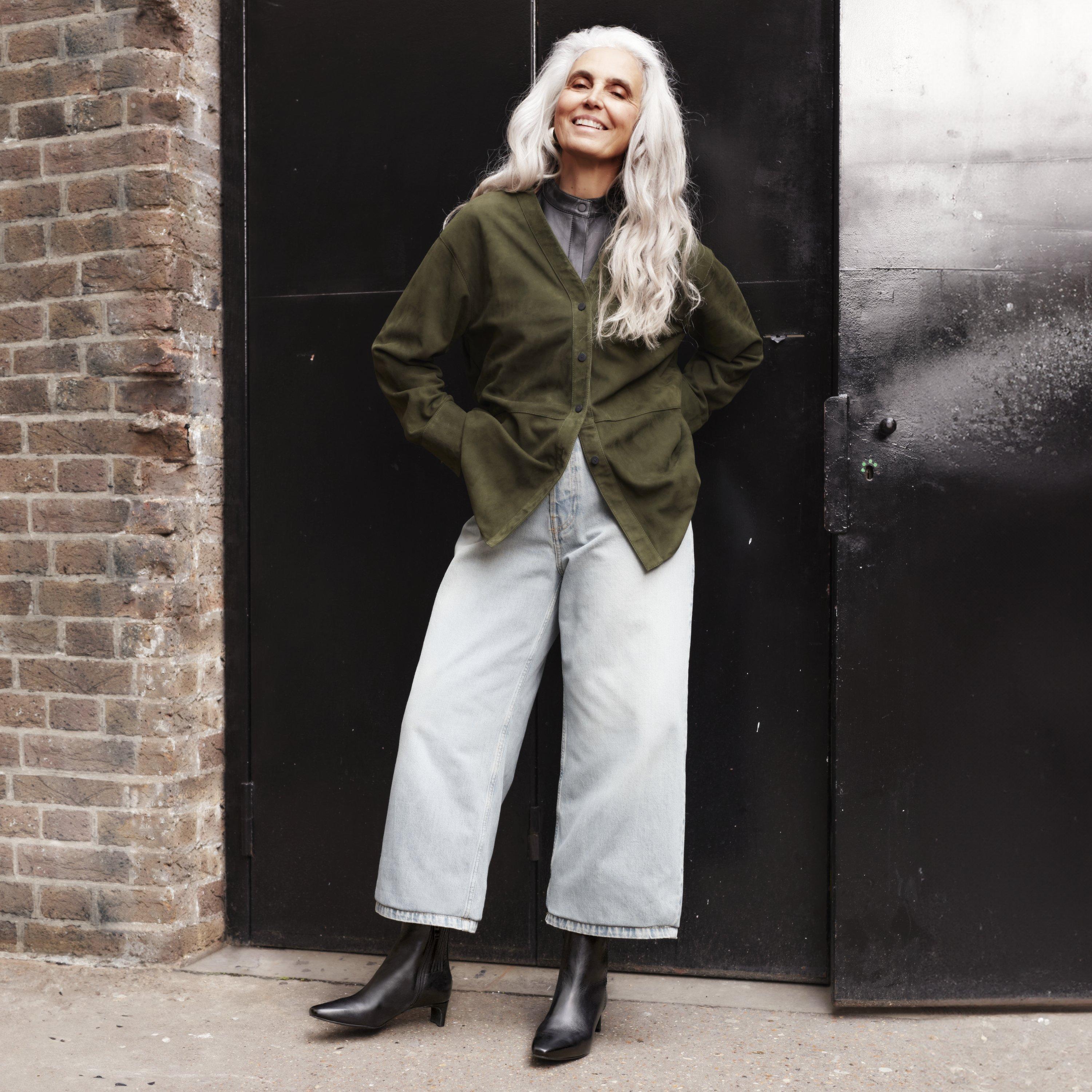 Edina Up Black Leather