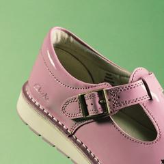 Joyful Skip Kid — Pink 6