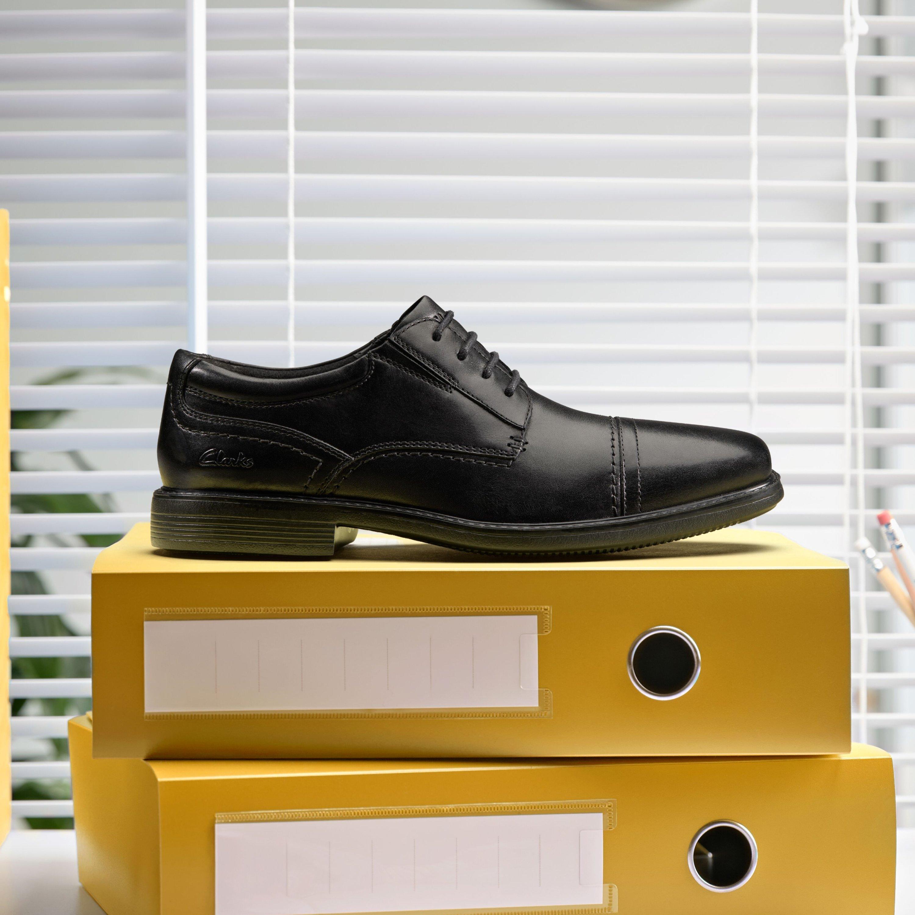 Clarks - Mens Dresslite Cap Shoes