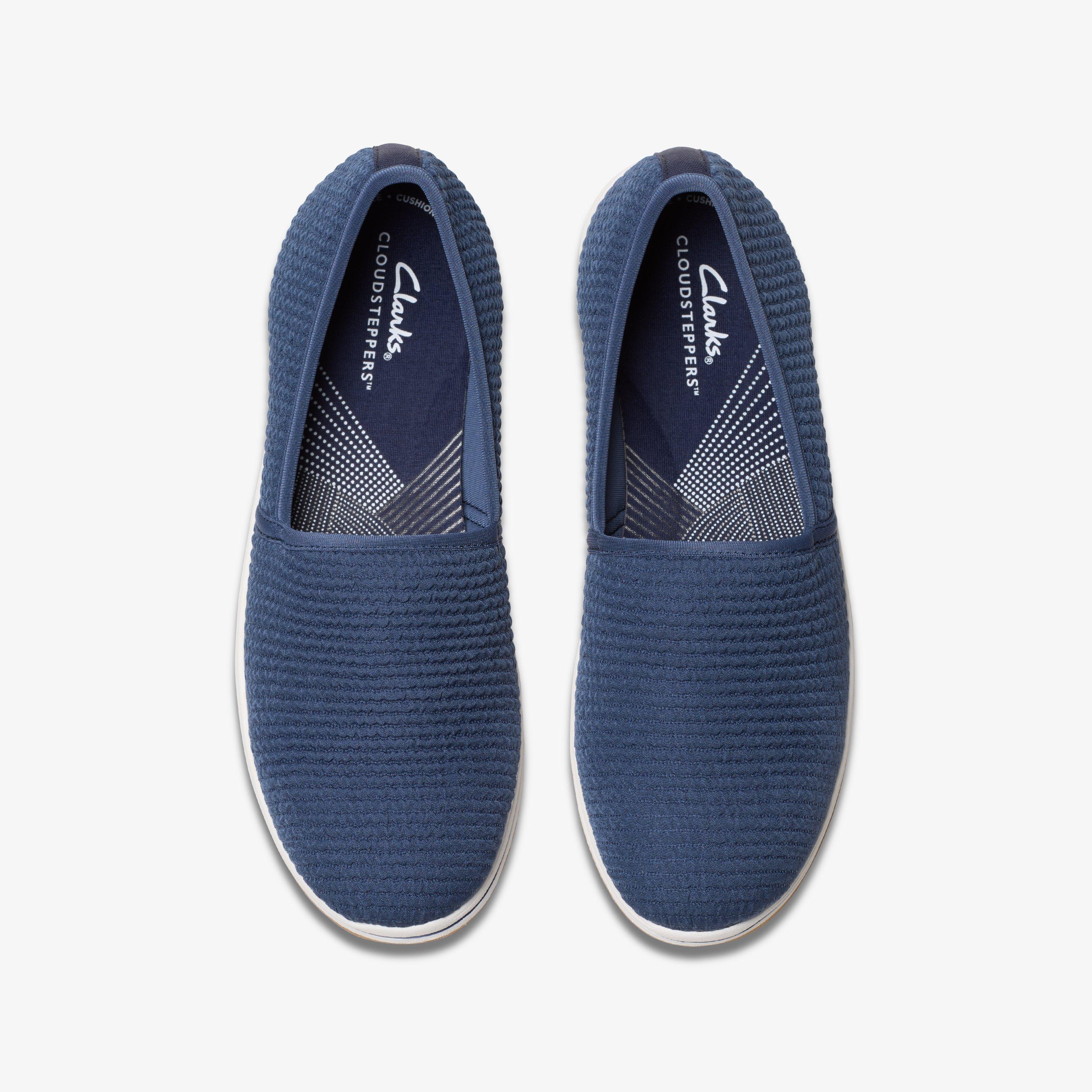 clarks cloudsteppers slip on