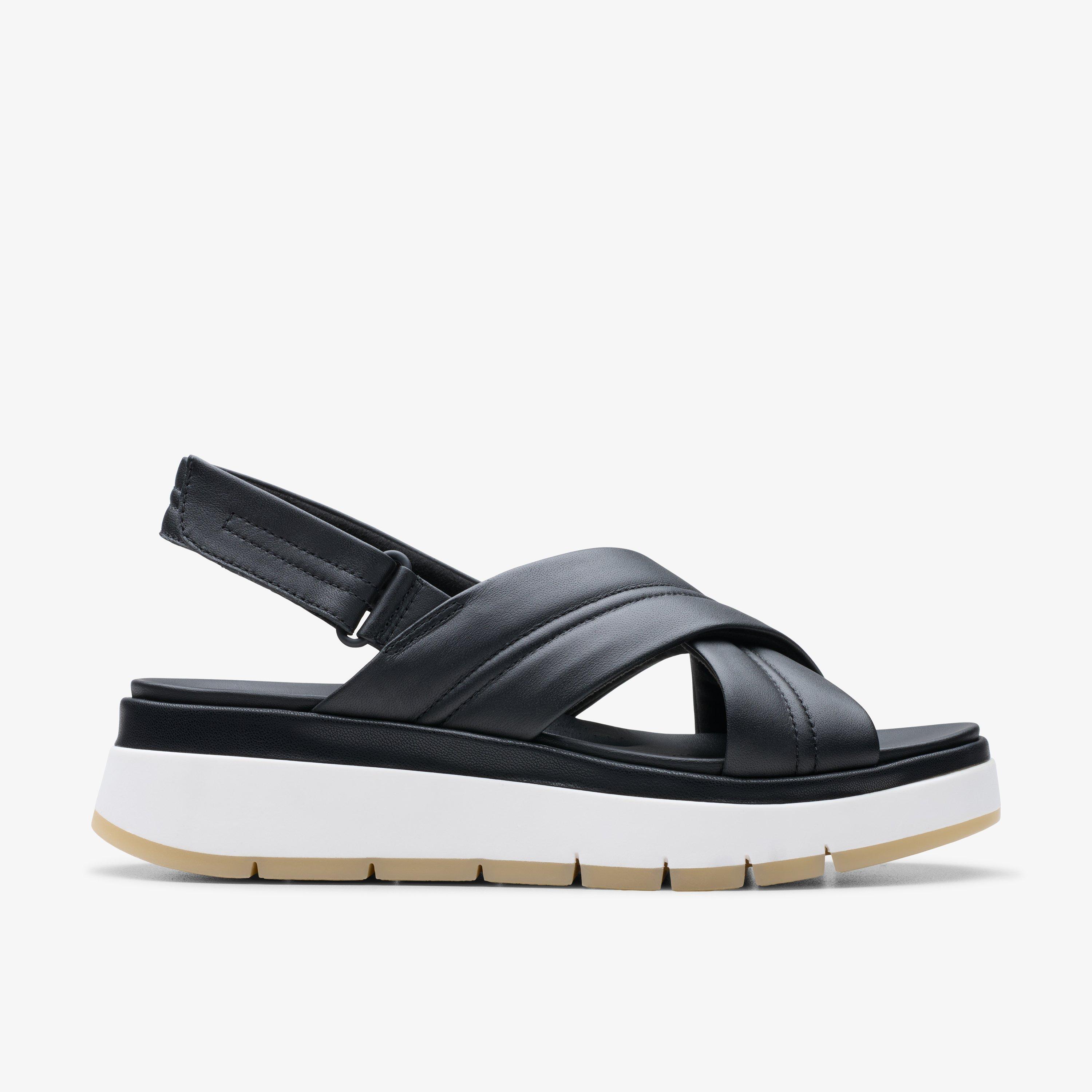 Clarks Tuscan Cross In Black