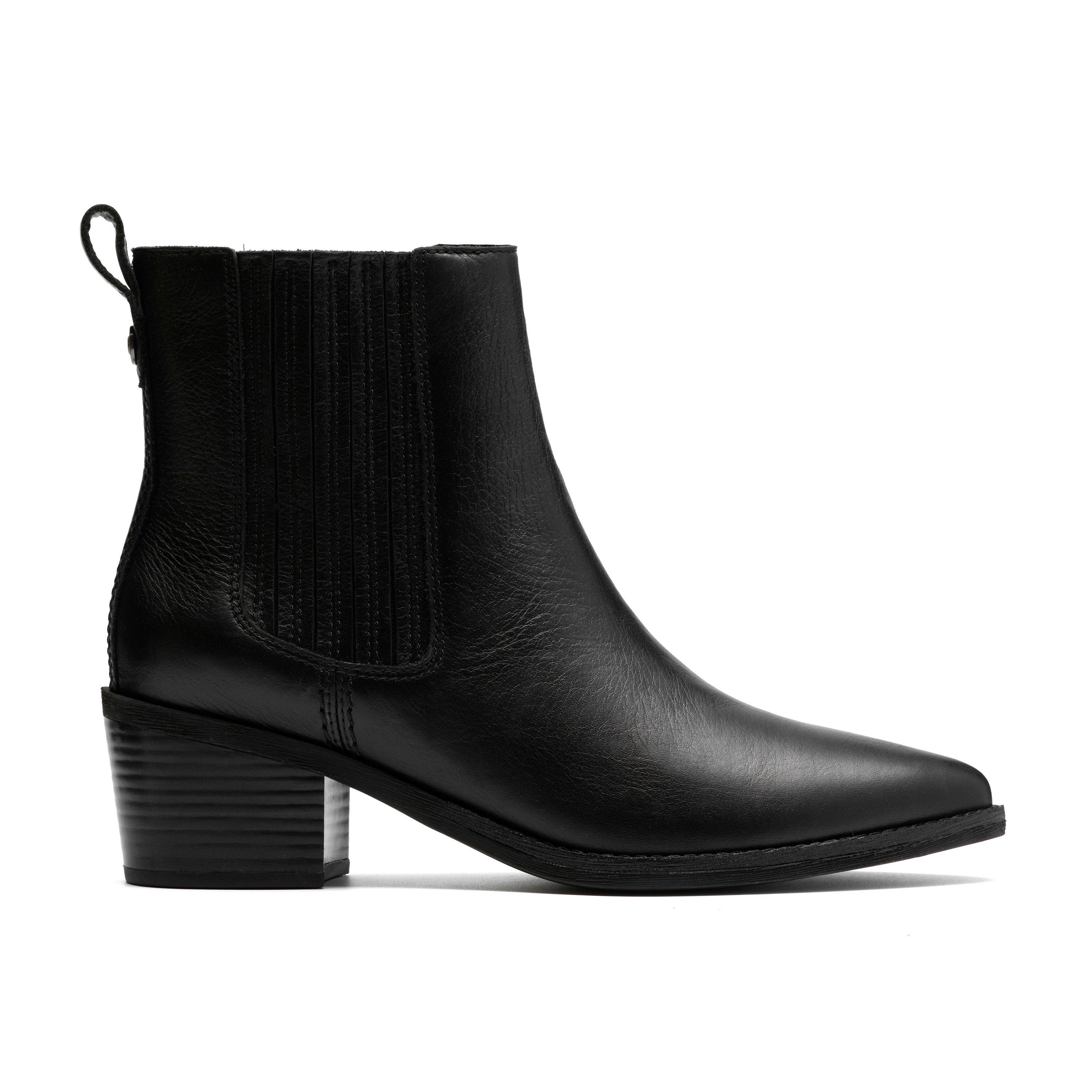 Clarks Women's Black Leather Morzine Top Standard Fit