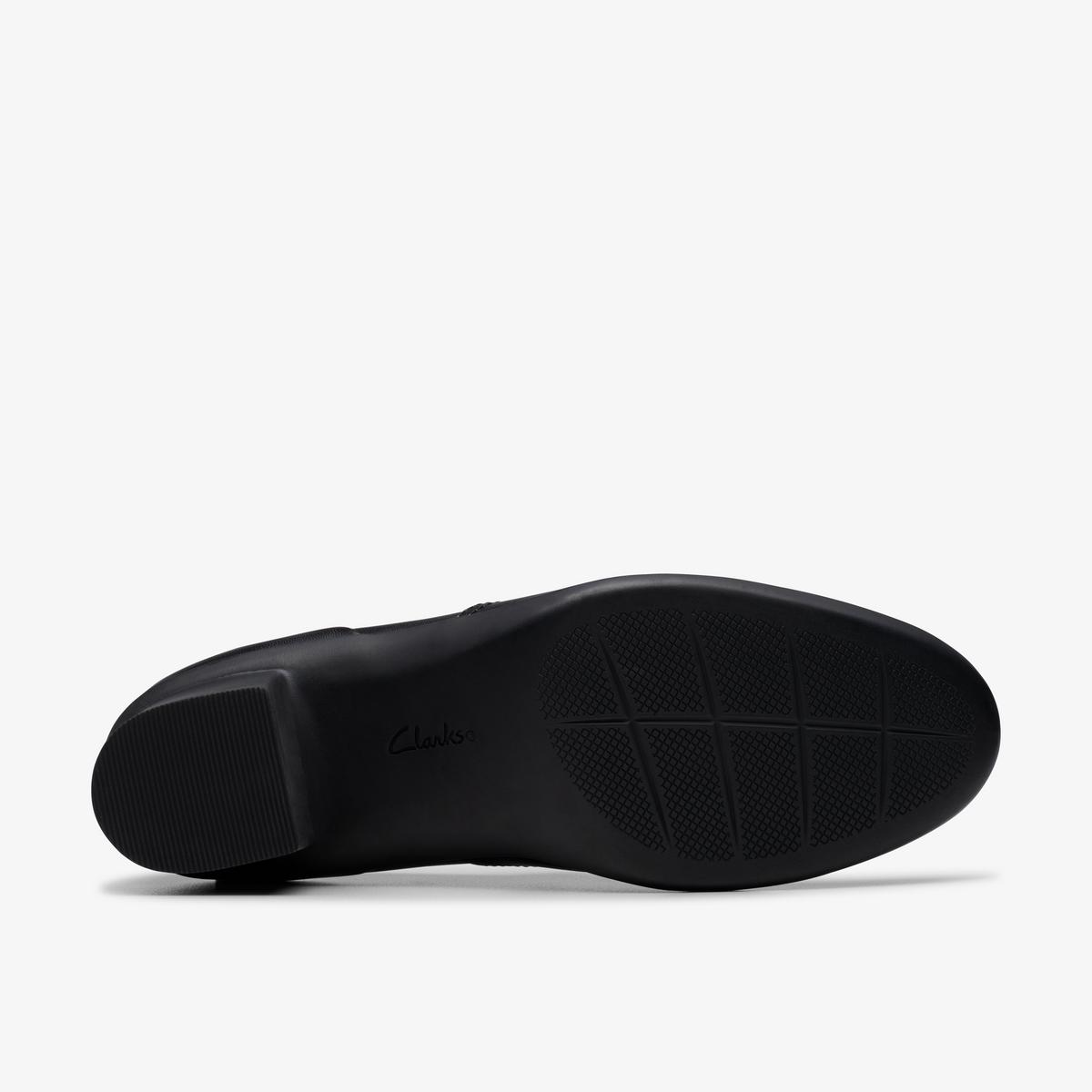 Shaya Tess — Black