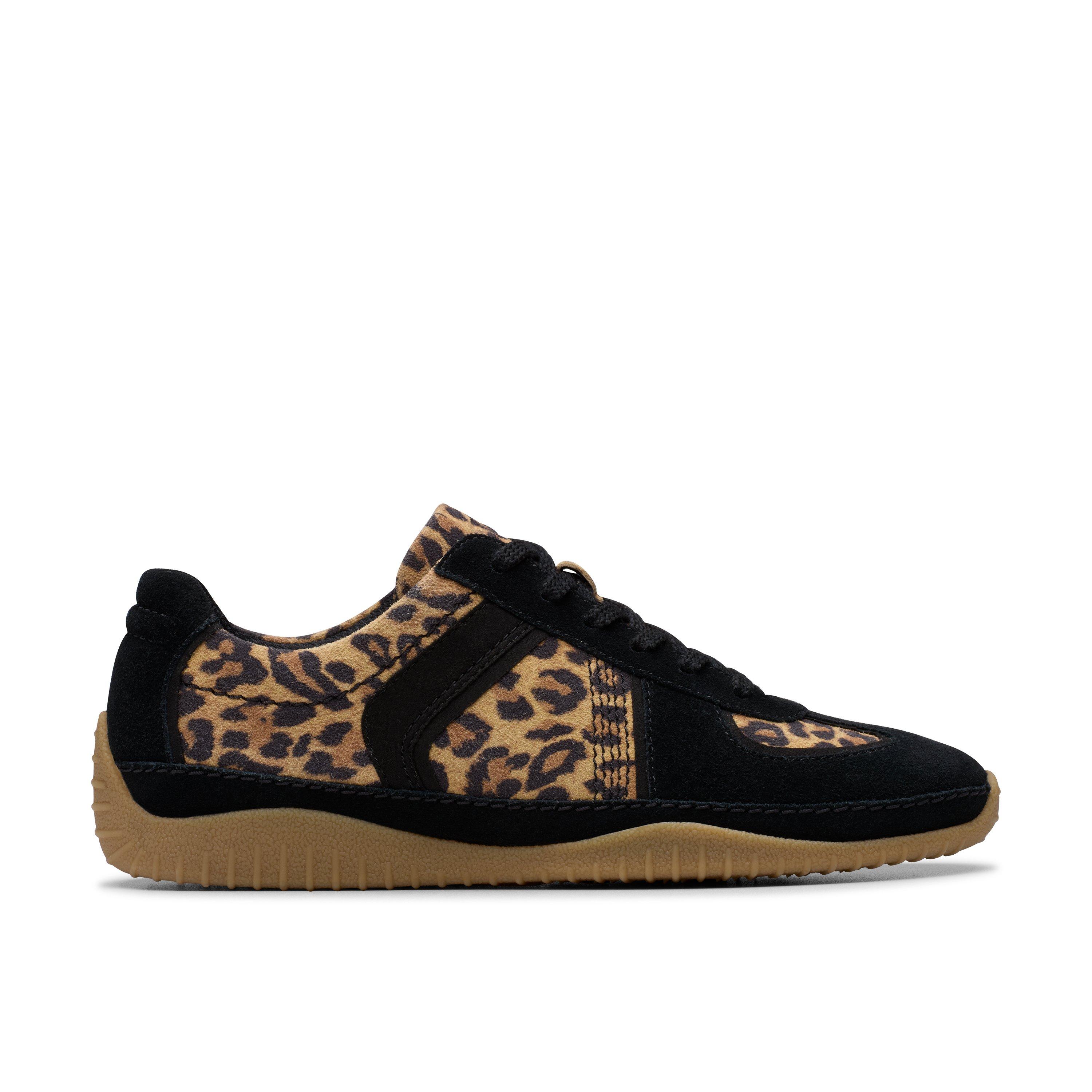 Clarks Women's Brown Suede Meridor Lo Standard Fit