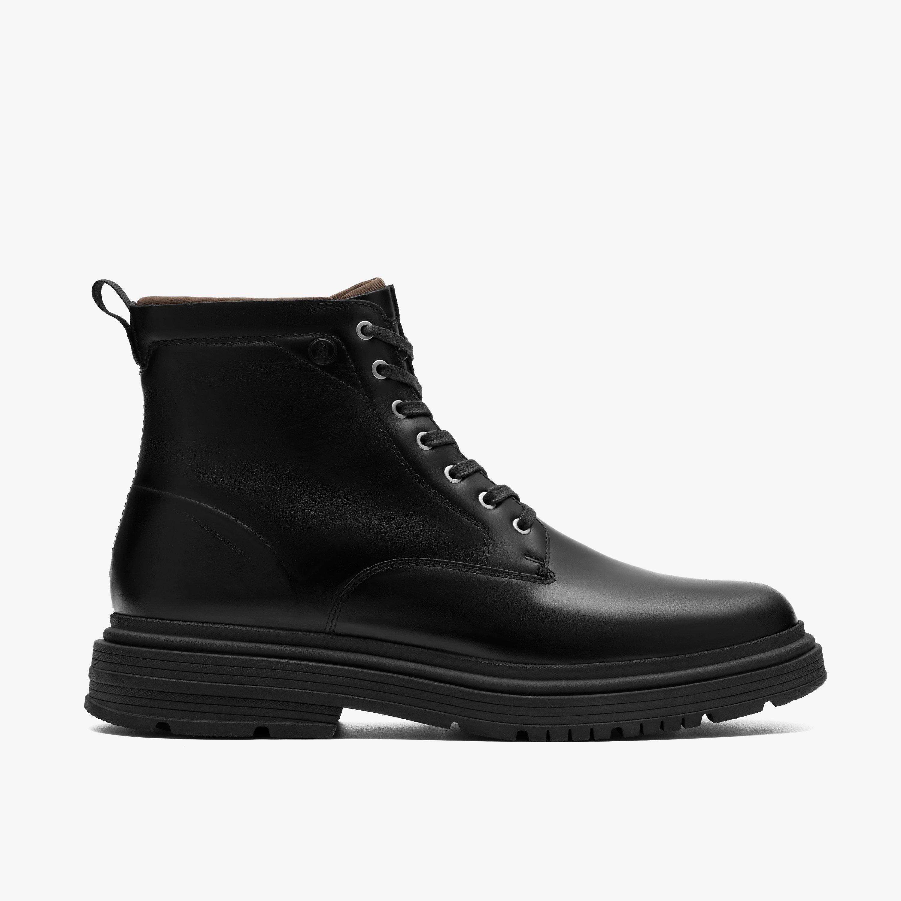 Badbury Hi Waterproof Cuero con forro cálido negro Botines, view 1 of 6