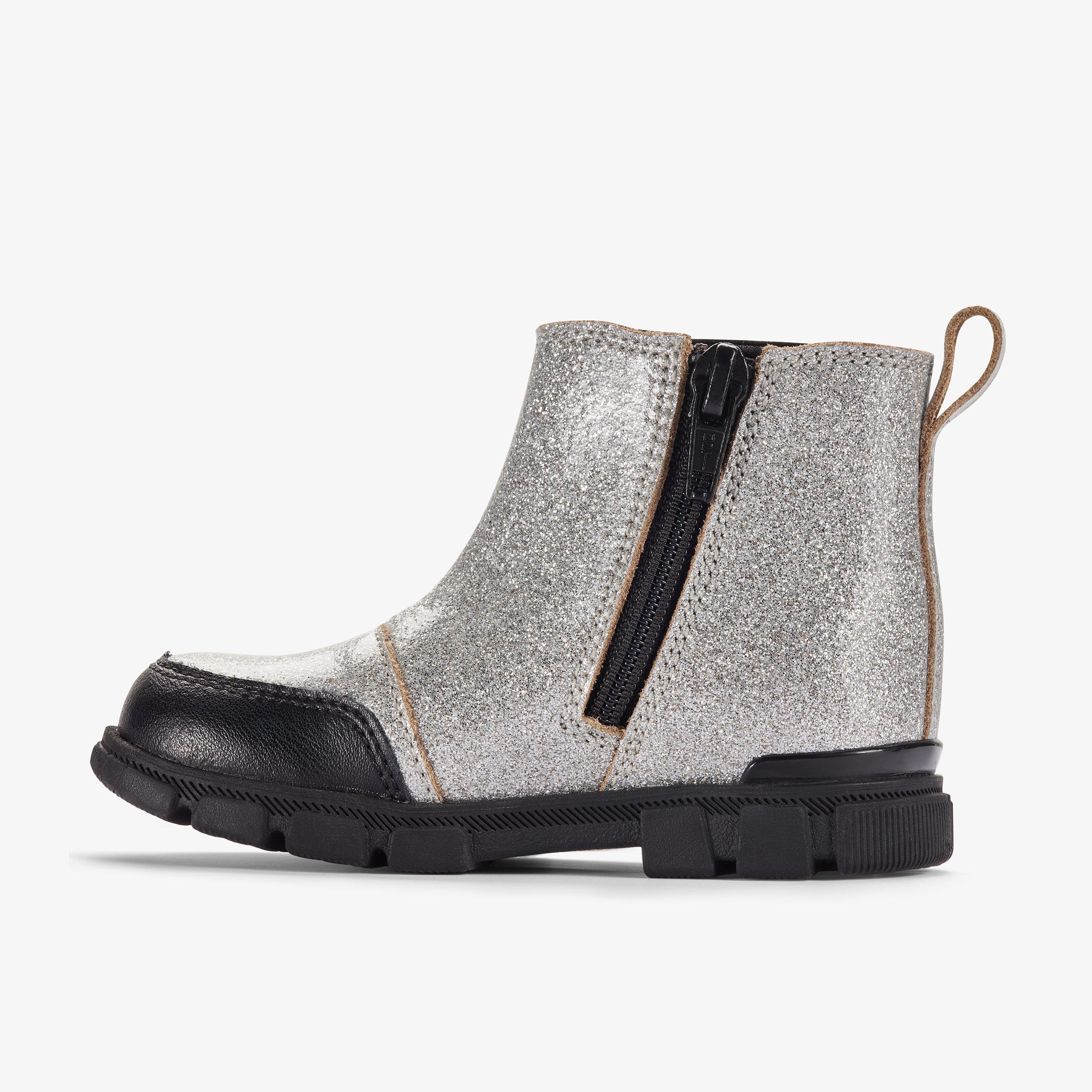 EvynChelsea T. Silver Patent