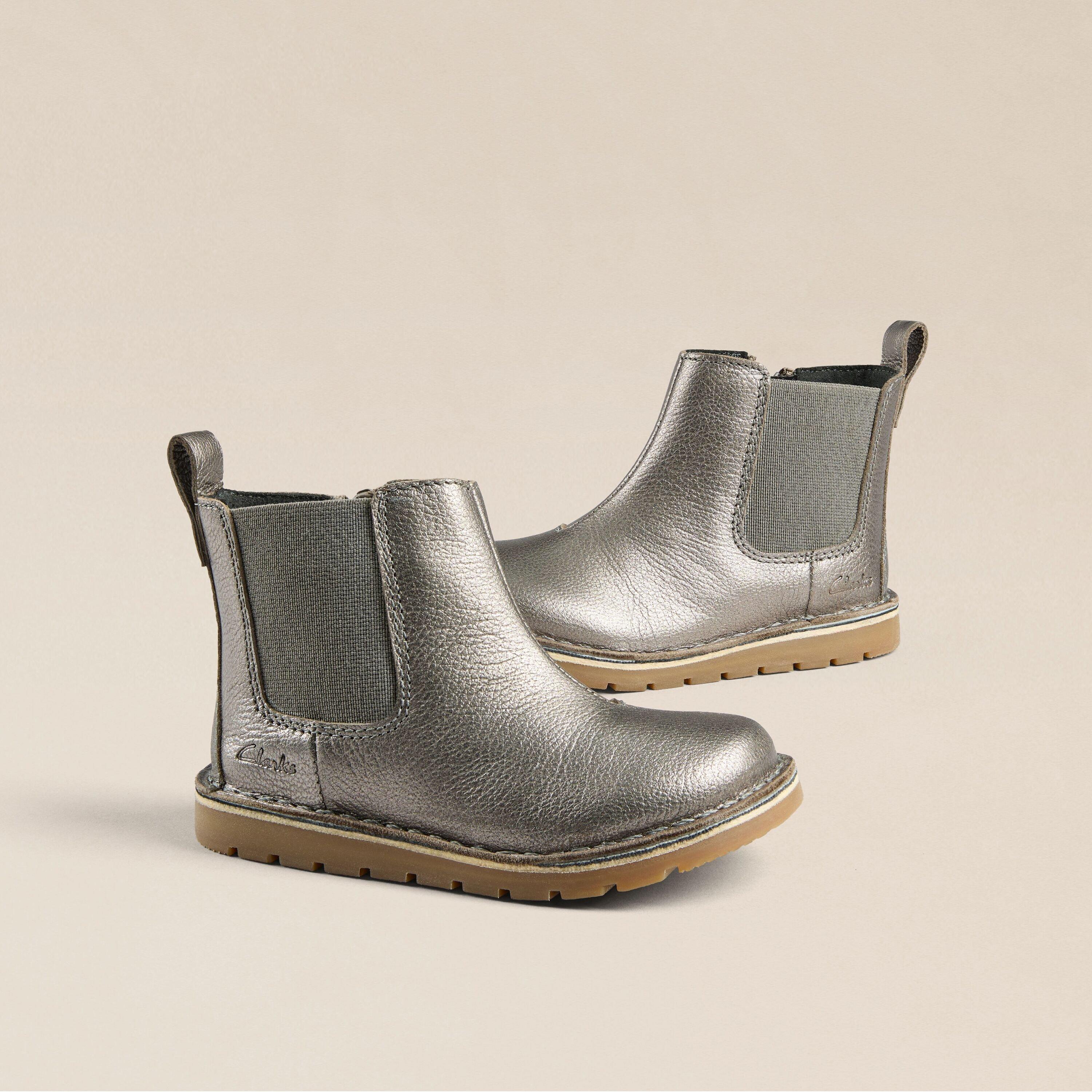 Joyful Sky T. Pewter