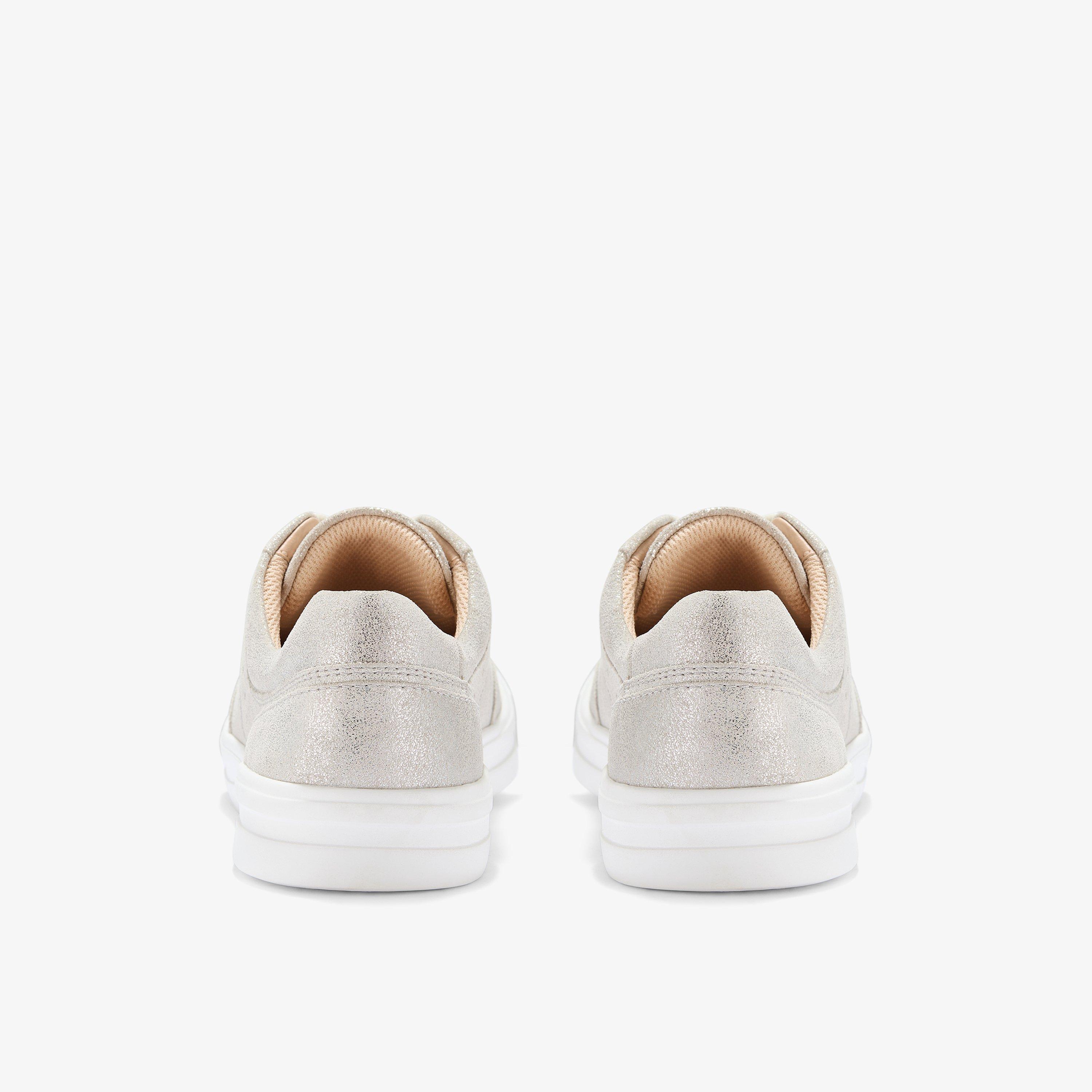 Makea Court — Metallic
