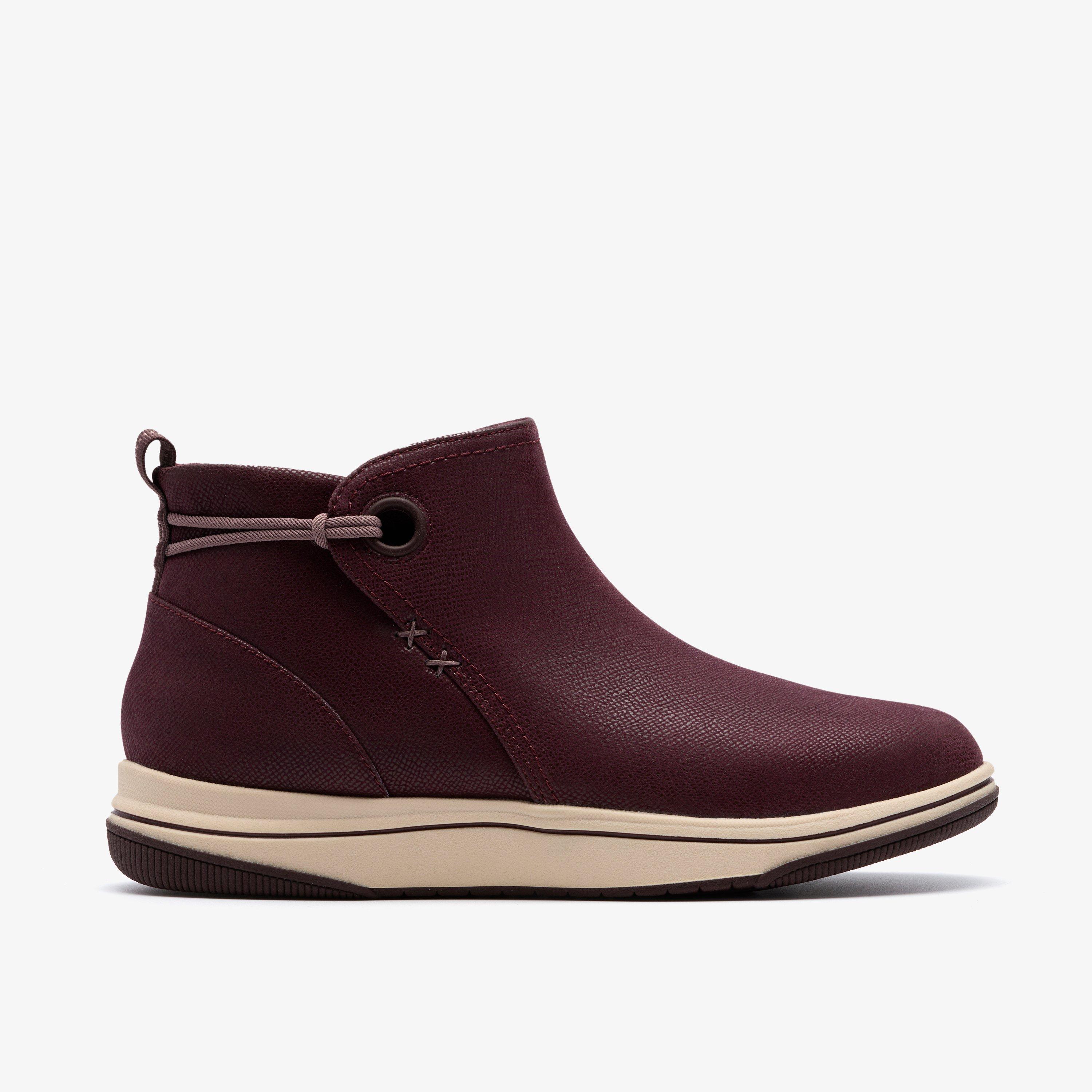 Clarks Breeze Derby In Red
