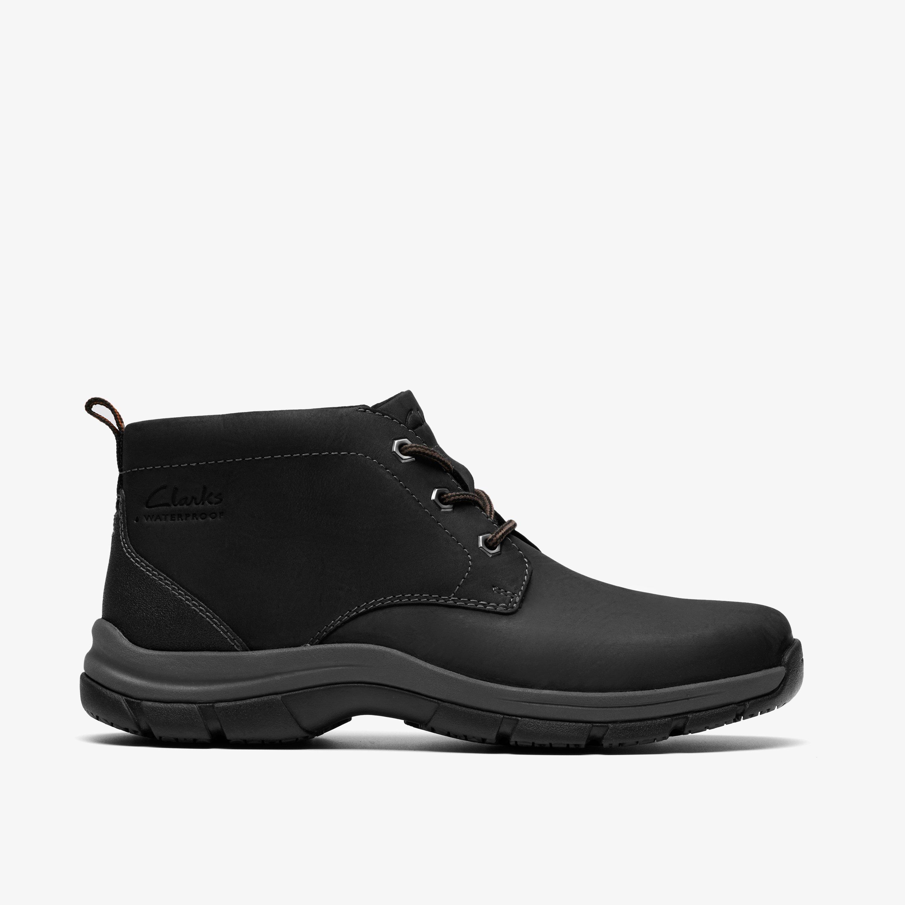 Clarks Walpath Chukka In Black