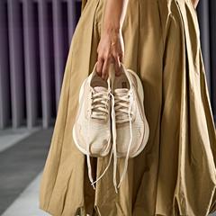 Pace Walk — Beige 8