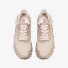 Pace Walk — Beige 7
