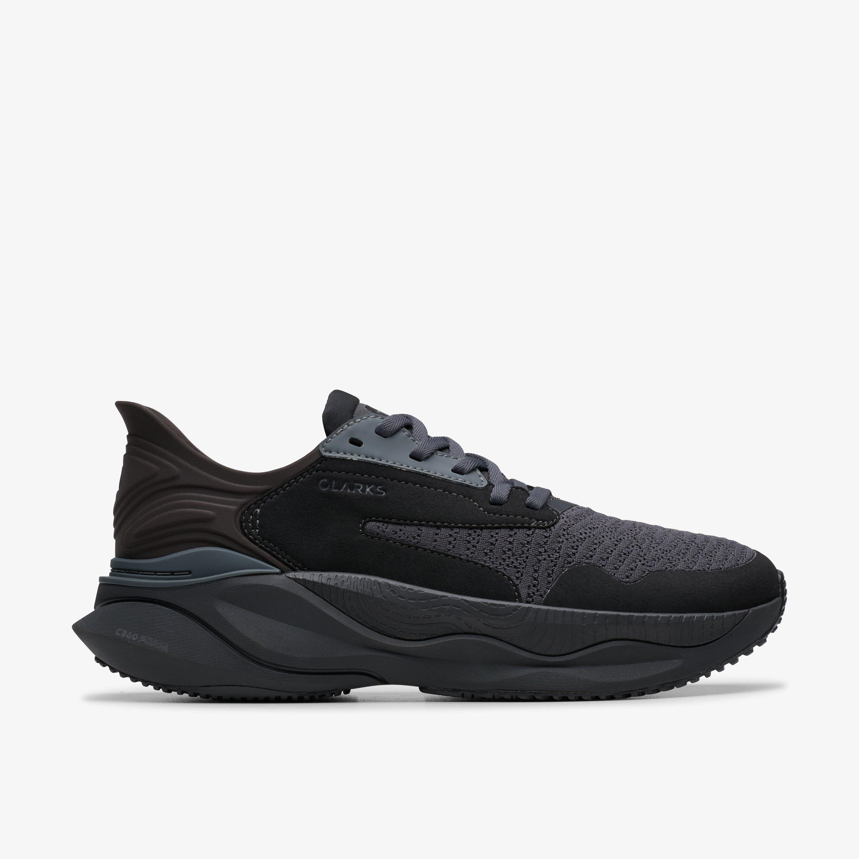 Clarks Pace In Black