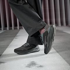 Clarks Pace — Black 2