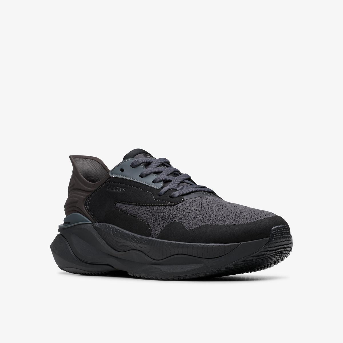 Clarks Pace — Black