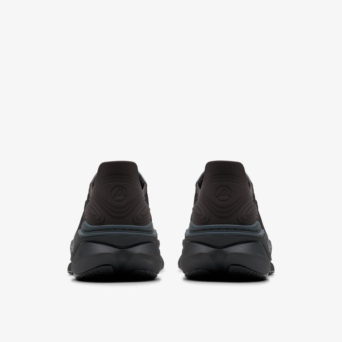Clarks Pace — Black