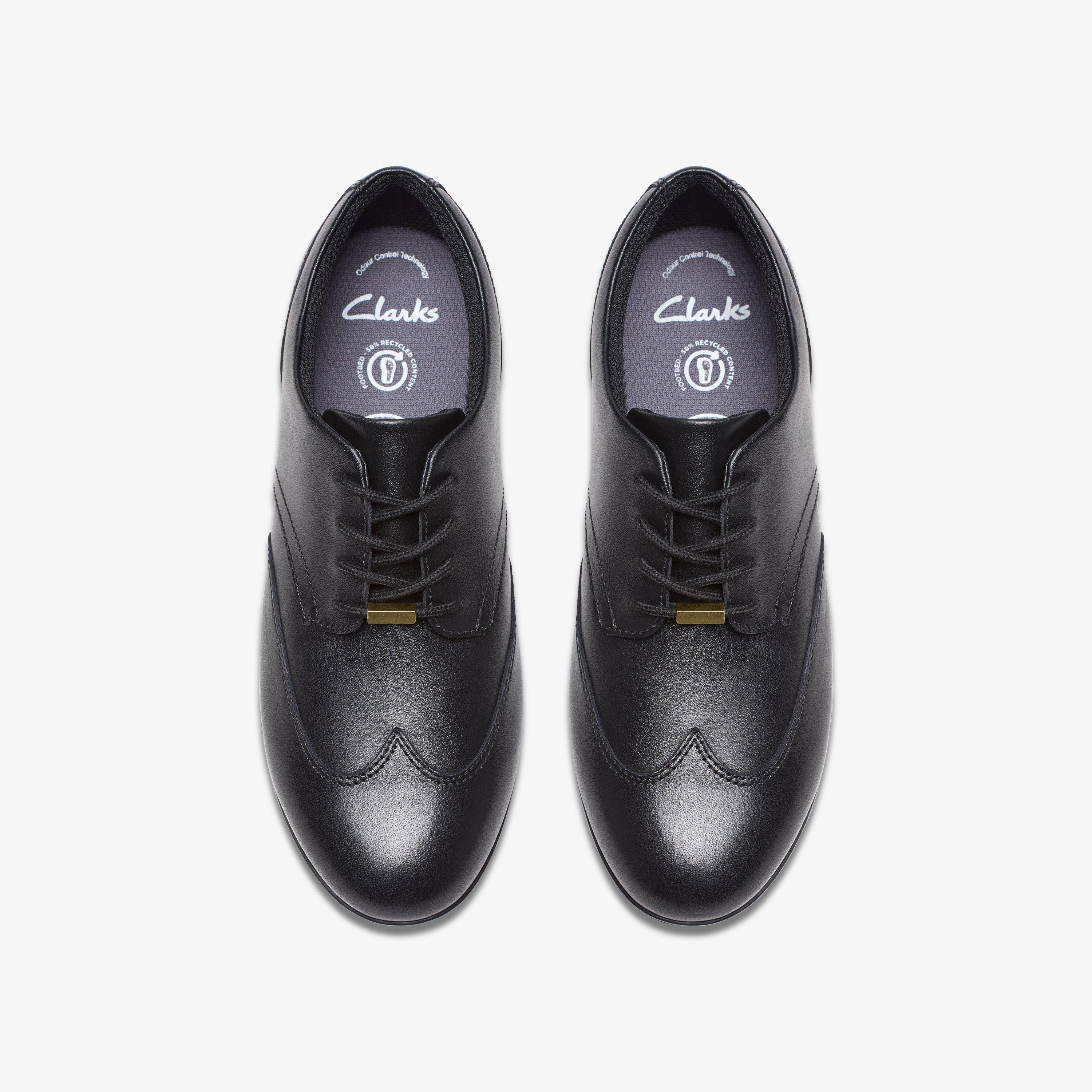 Finja Wing Youth — Black